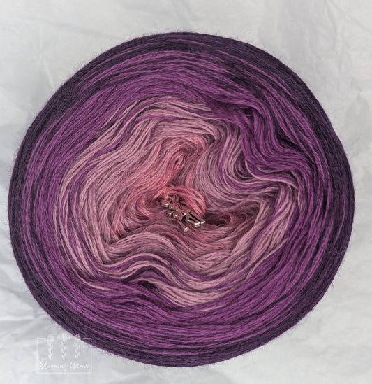 Gradient ombre yarn cake colour combination MA002