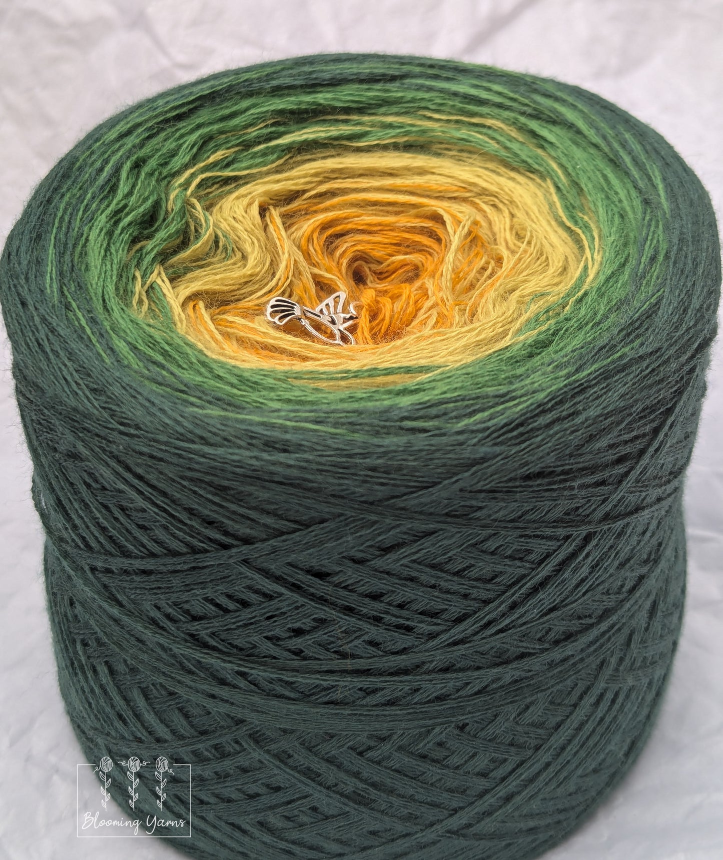 Gradient ombre yarn cake colour combination MA001