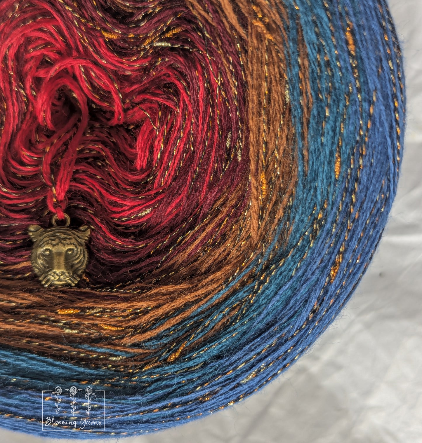 Gradient ombre yarn cake colour combination MA015