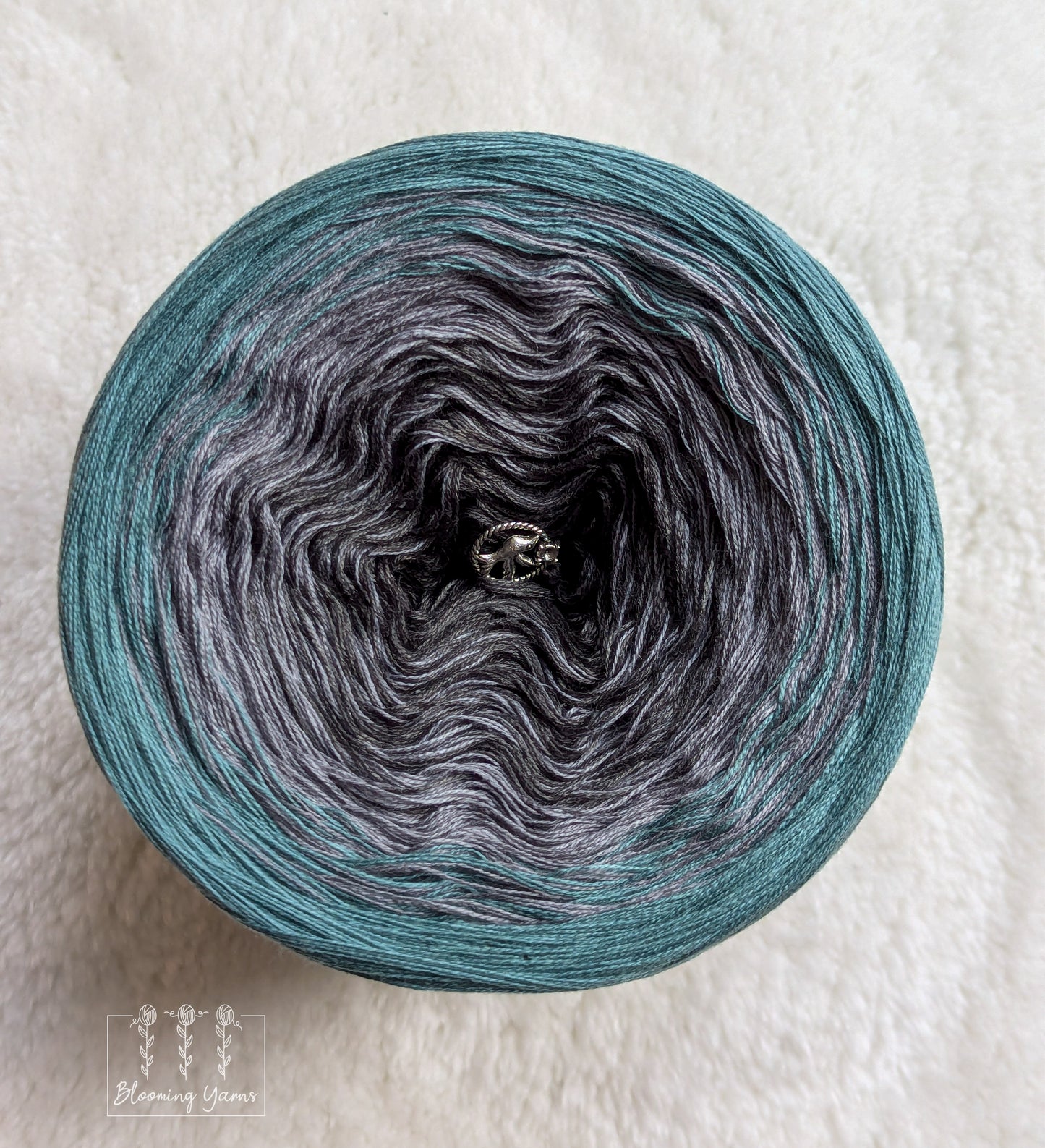 Gradient ombre yarn cake colour combination C352