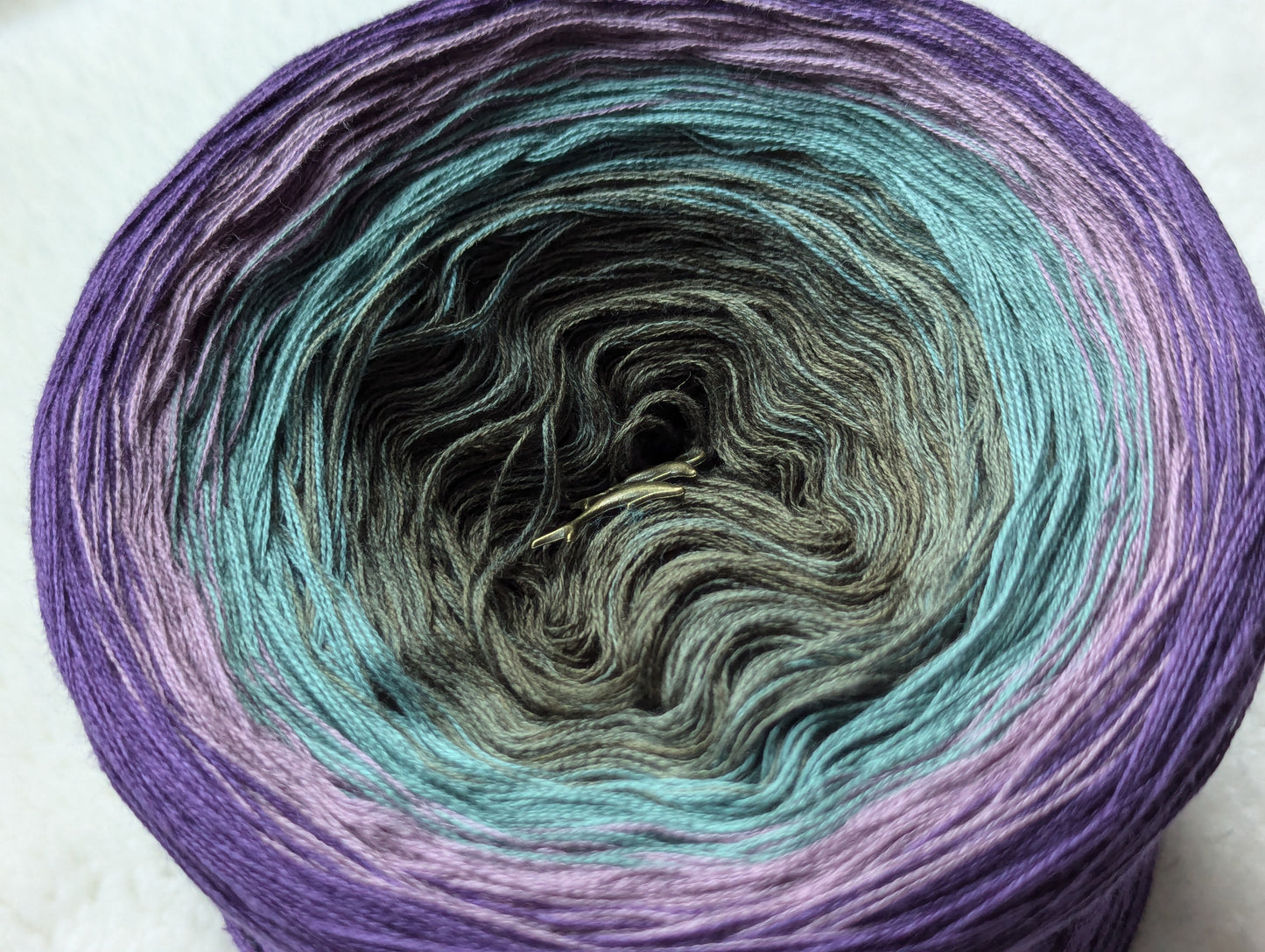 Gradient ombre yarn cake colour combination C353