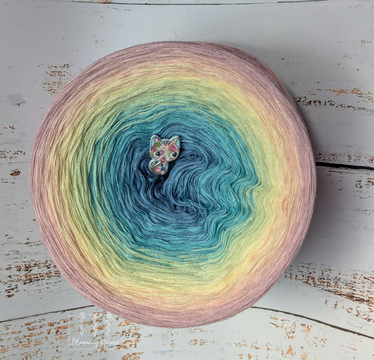 Gradient ombre yarn cake colour combination C354