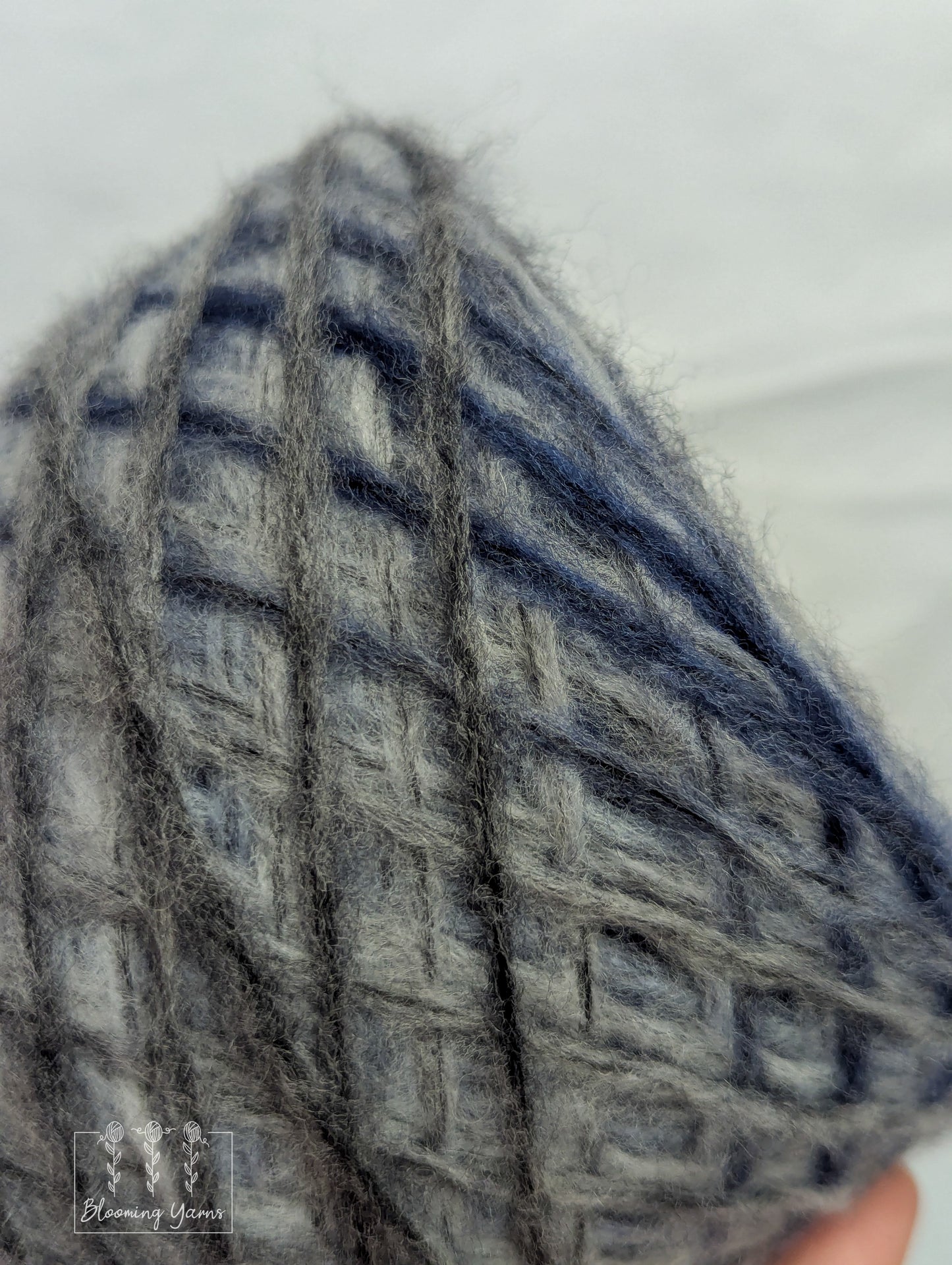 Light Merino Pagliaccio yarn #120135