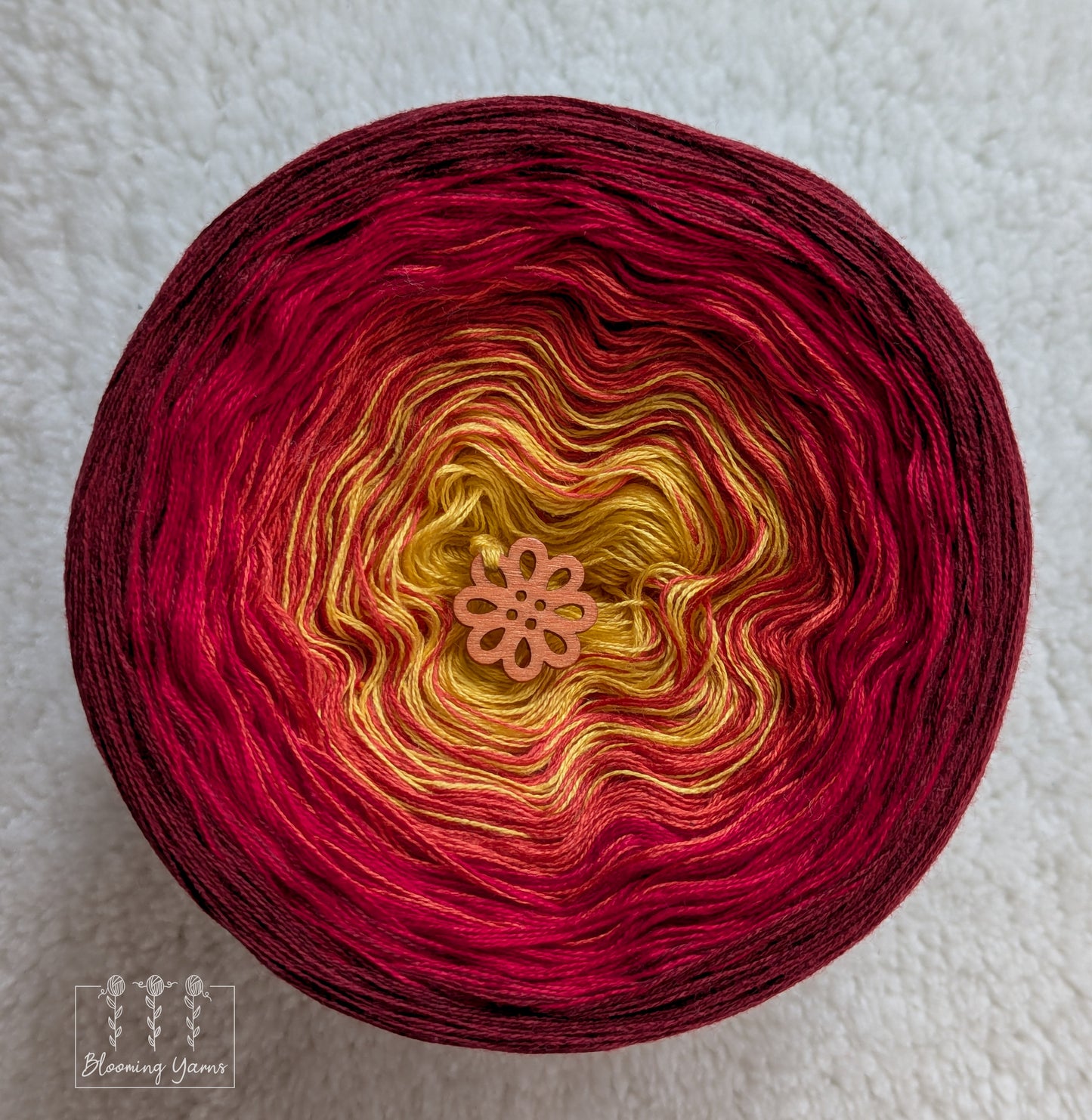 "Red sunflower" gradient ombre yarn cake