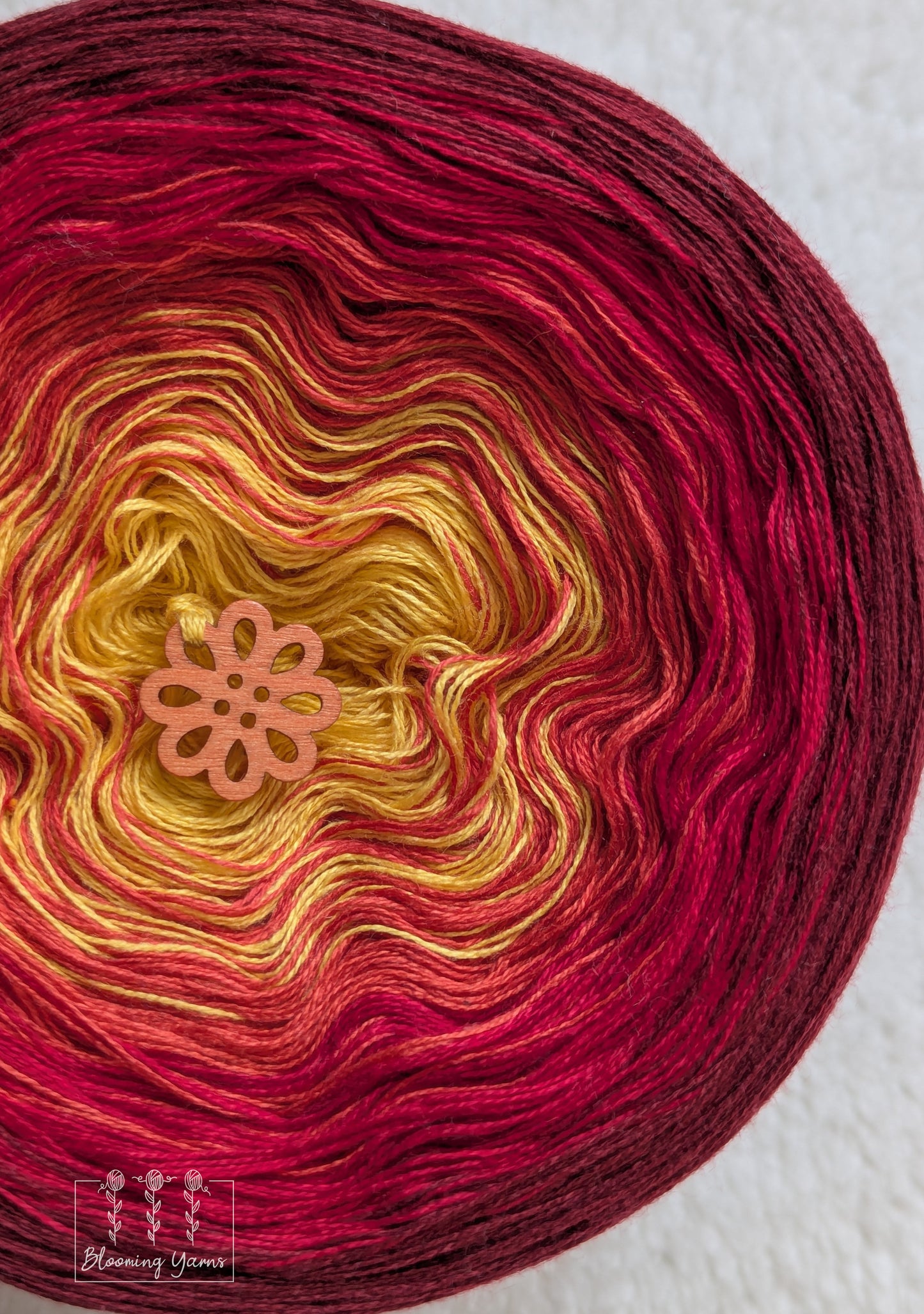 "Red sunflower" gradient ombre yarn cake