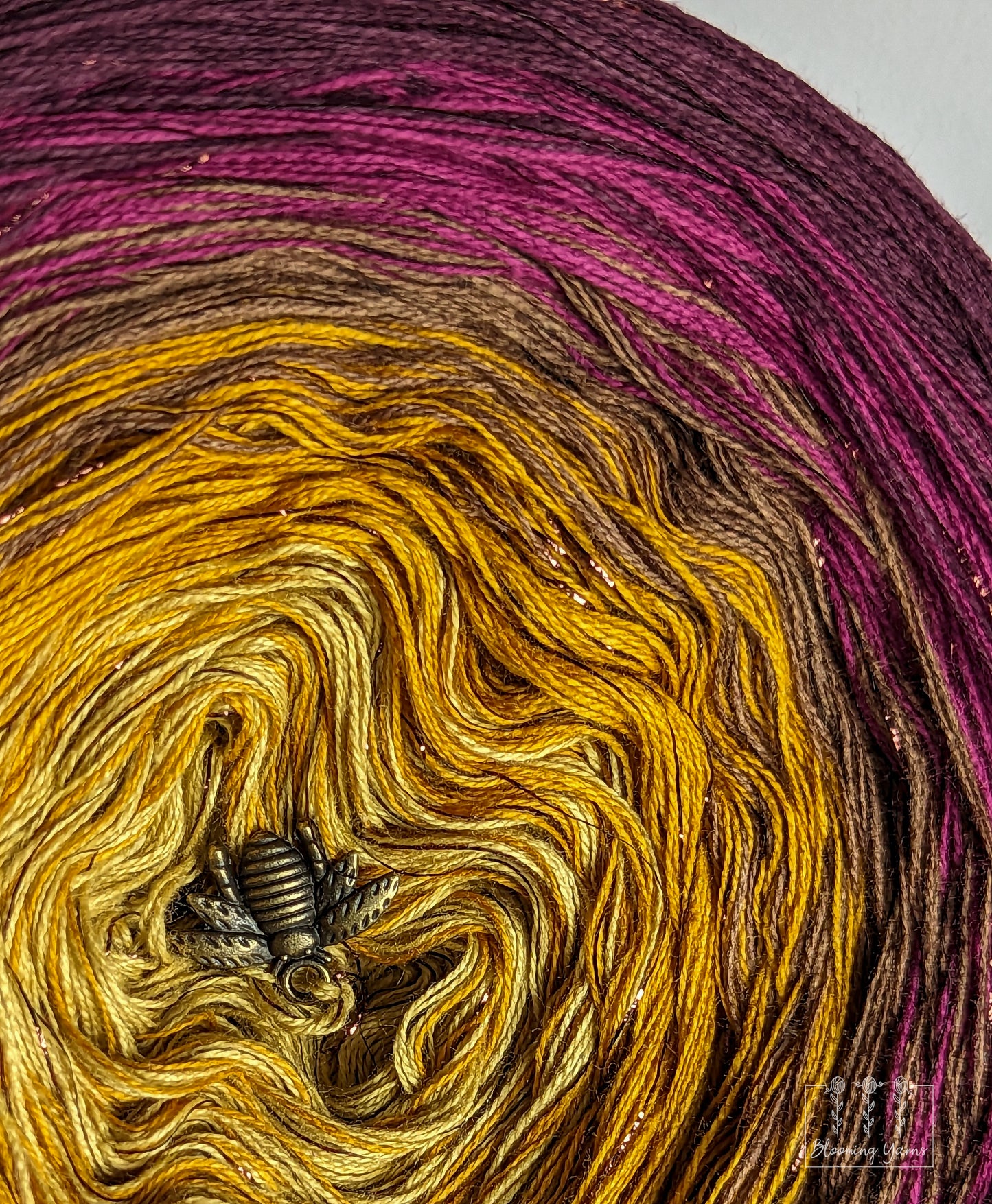 Gradient ombre yarn cake, colour combination C229