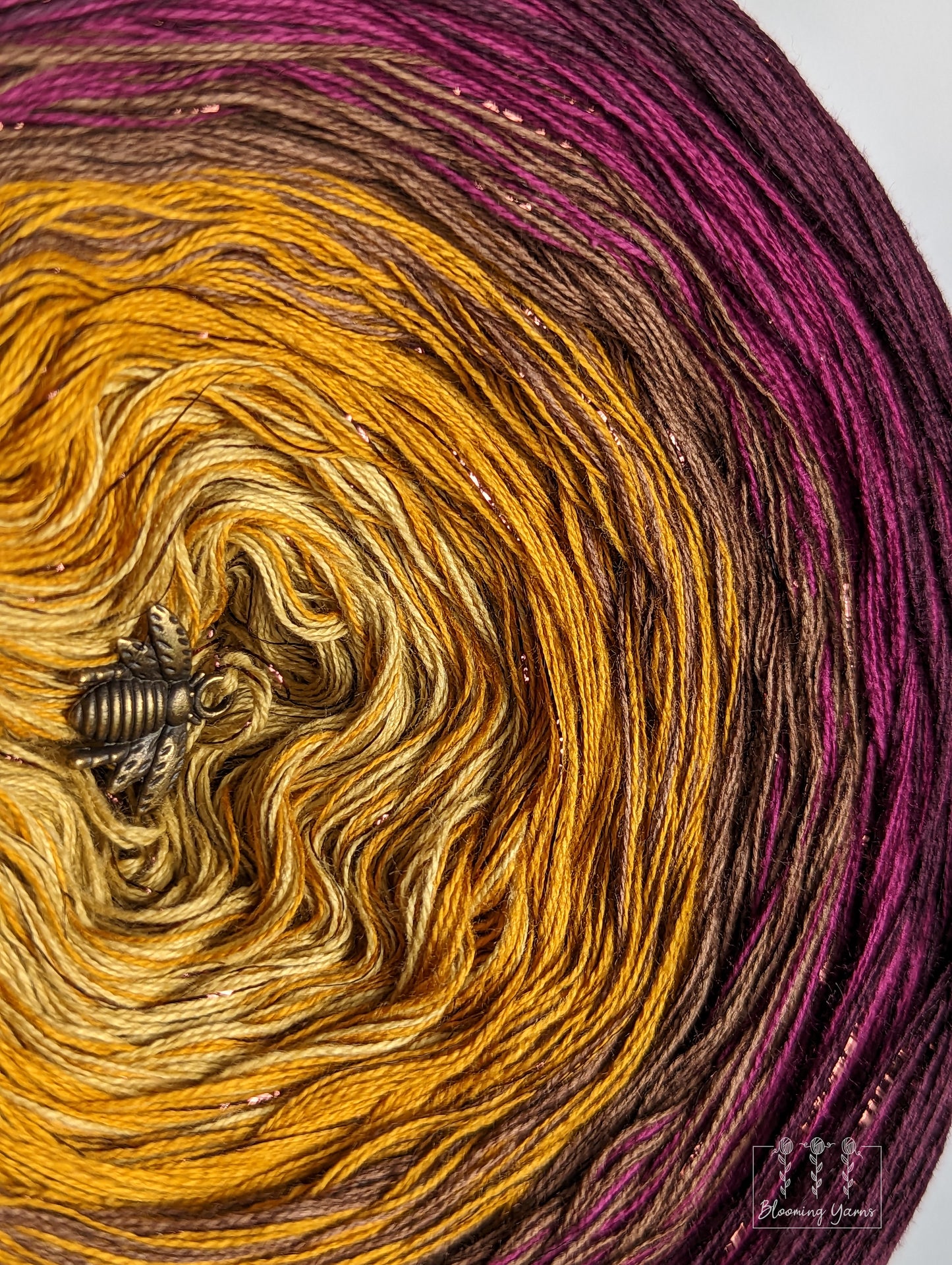 Gradient ombre yarn cake, colour combination C145 – Blooming Yarns by KW