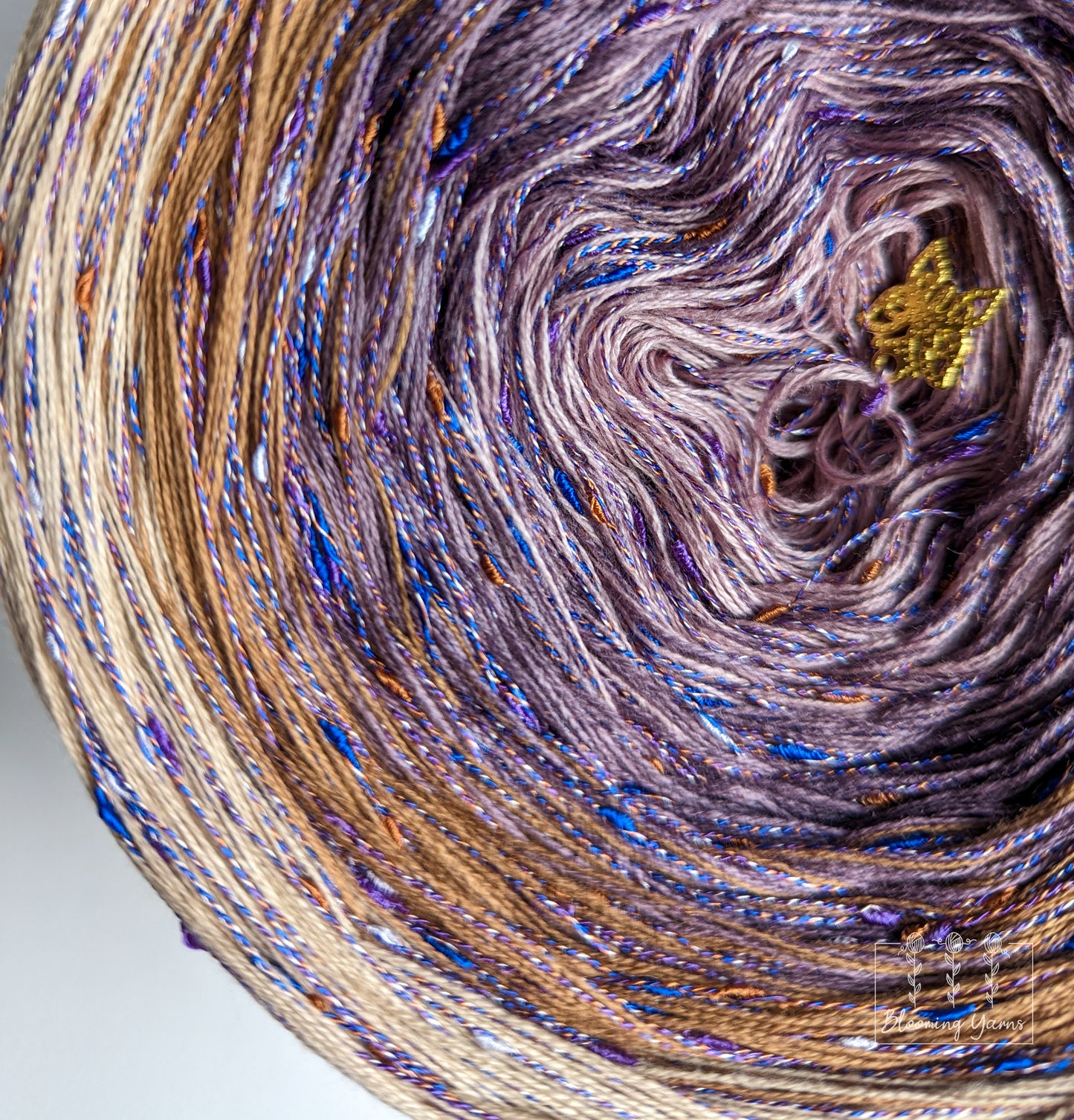 Gradient ombre yarn cake, colour combination C094