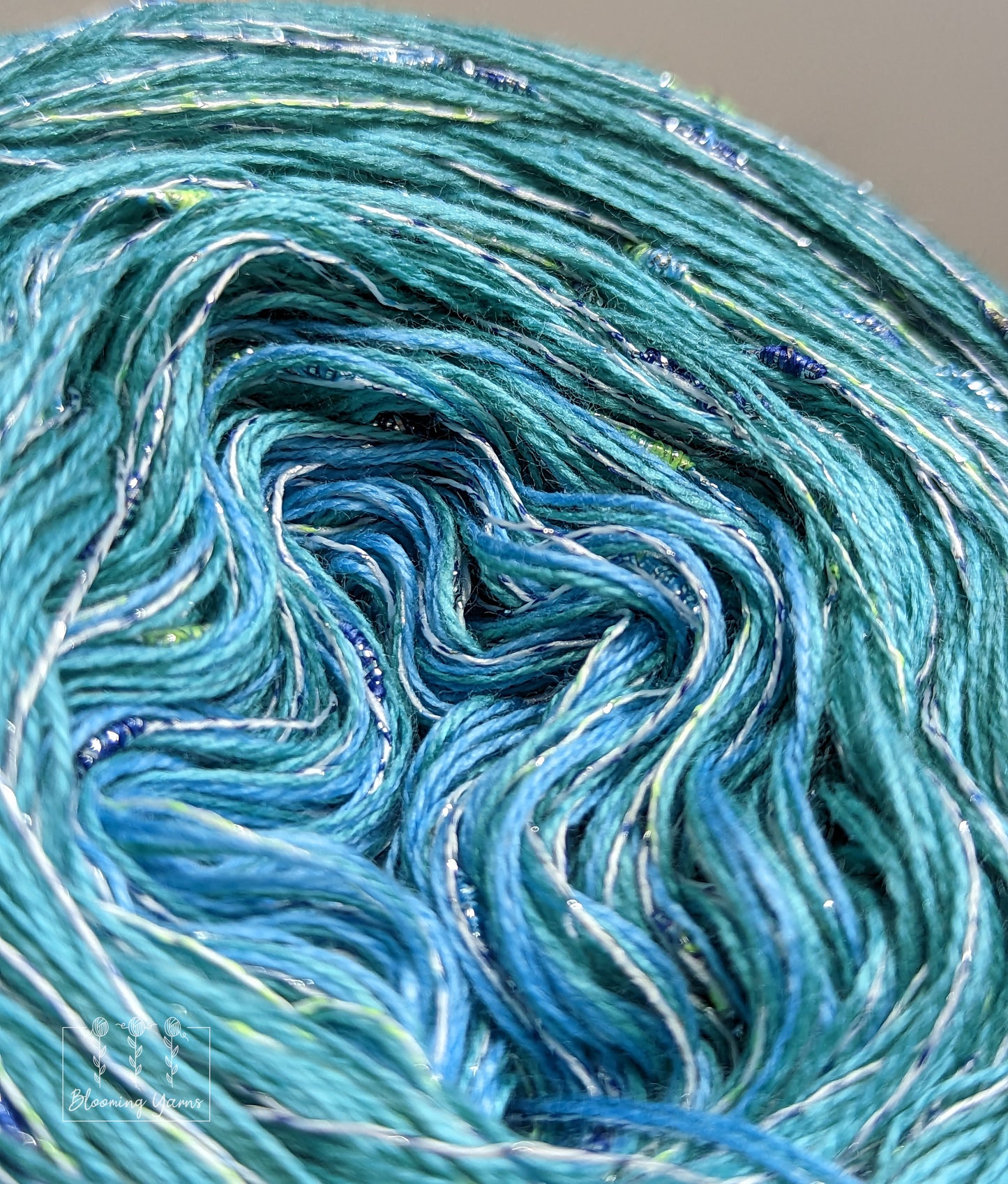 Gradient ombre yarn cake, colour combination C233