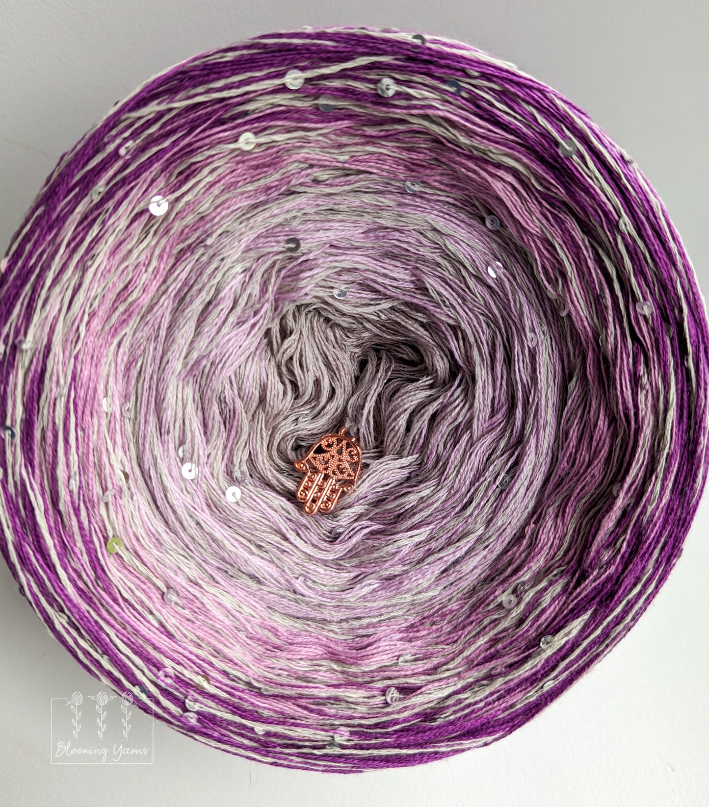 Gradient ombre yarn cake, colour combination C079