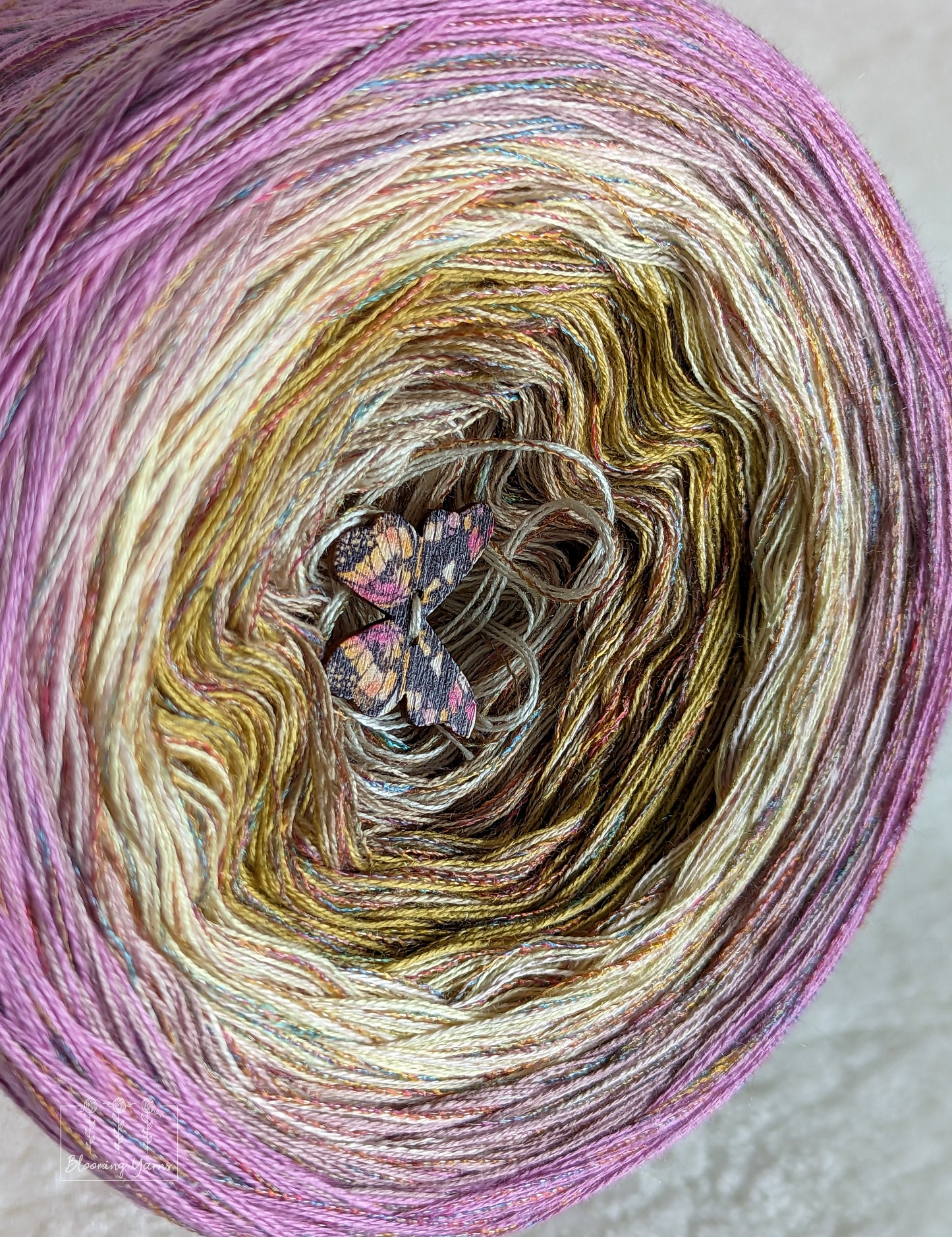 Gradient ombre yarn cake, colour combination C234