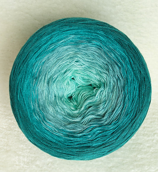 Gradient ombre yarn cake, colour combination C241