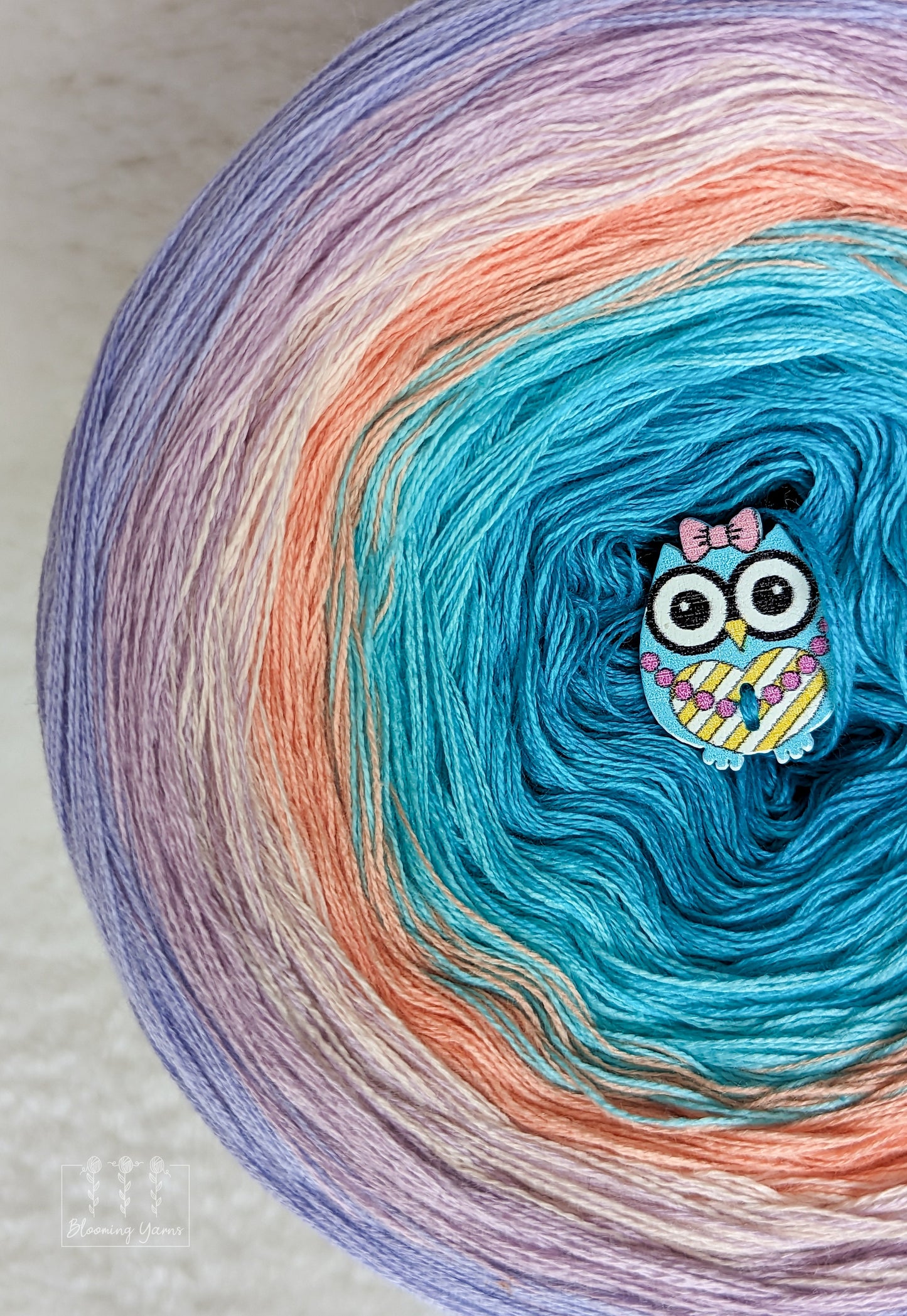"Bubblegum" cotton/acrylic ombre yarn cake, 300g, 1500m ,3ply