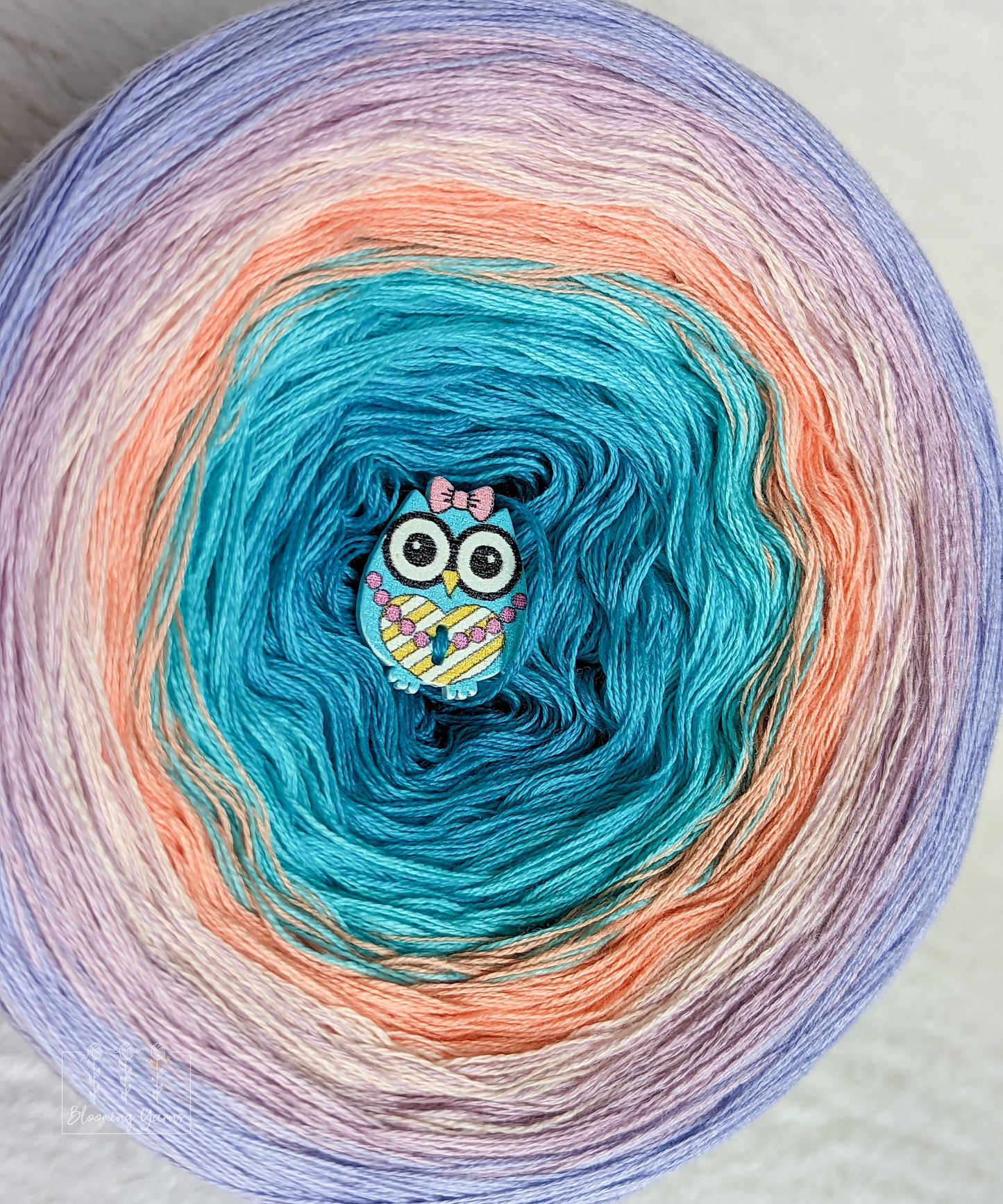 "Bubblegum" cotton/acrylic ombre yarn cake