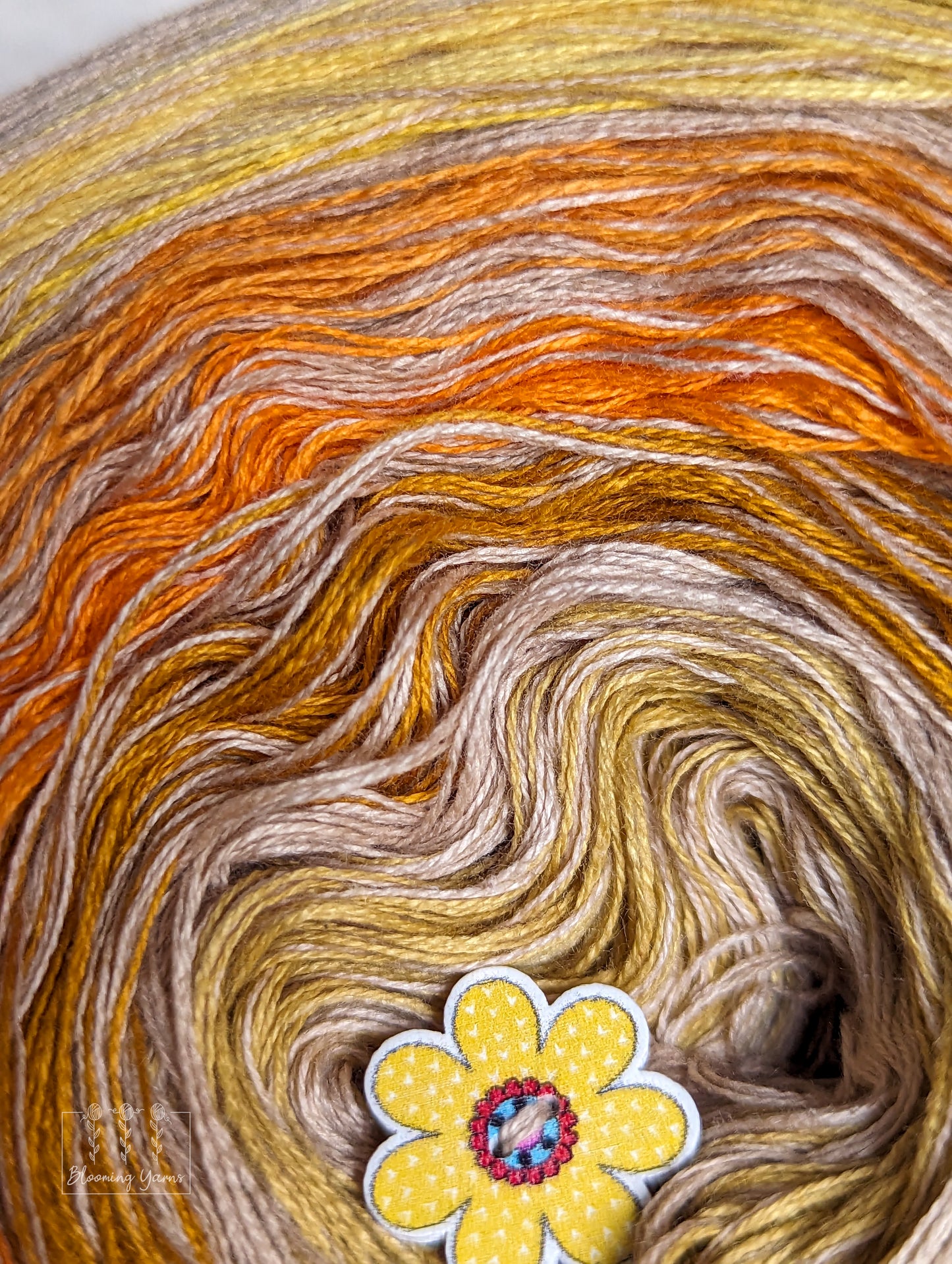 " Sand drift" cotton/acrylic ombre yarn cake