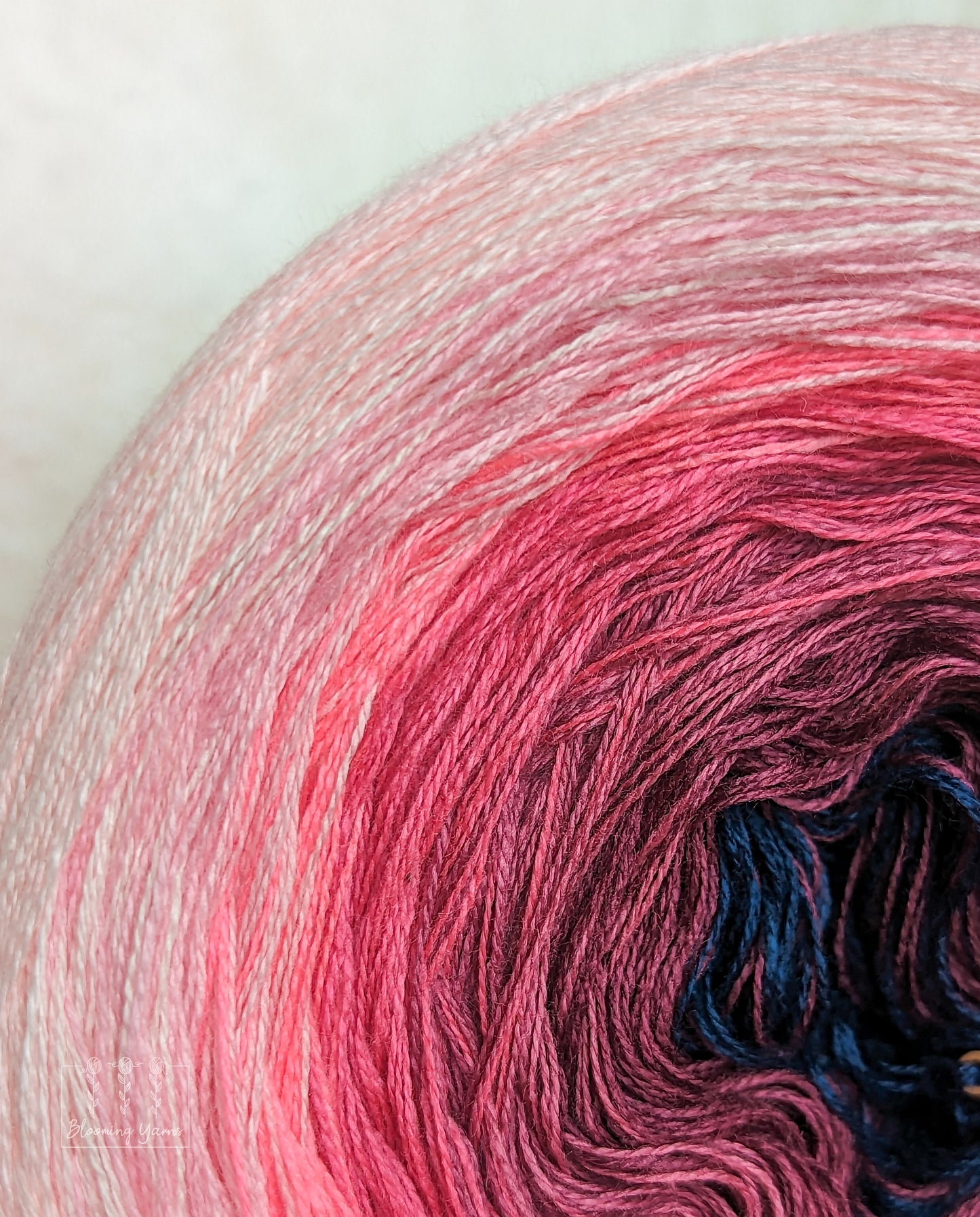 Gradient ombre yarn cake, colour combination C244