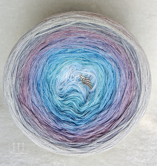 Gradient ombre yarn cake, colour combination C251
