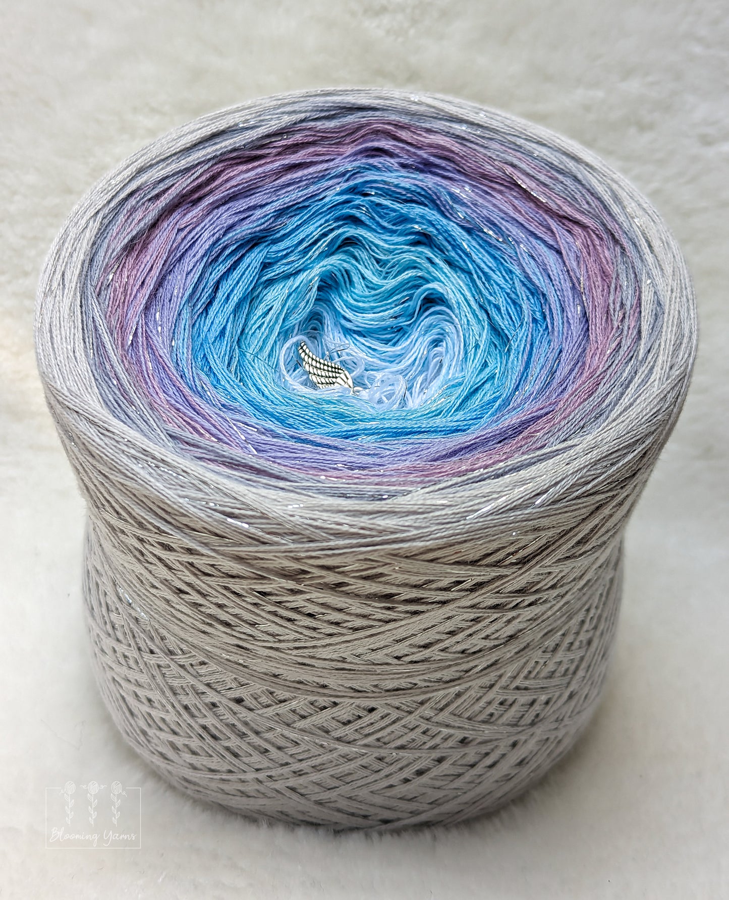 Gradient ombre yarn cake, colour combination C251