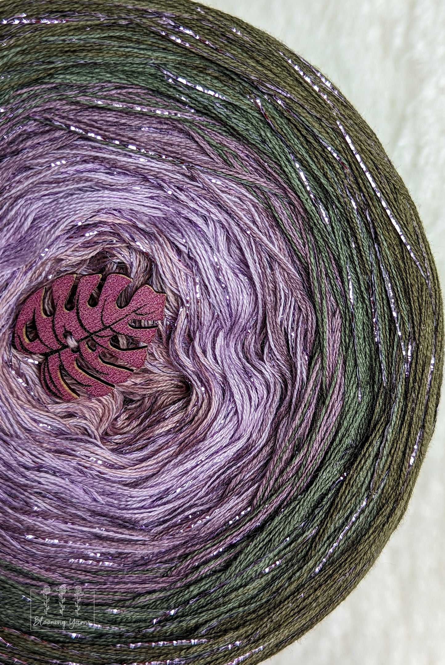 Gradient ombre yarn cake, colour combination C252