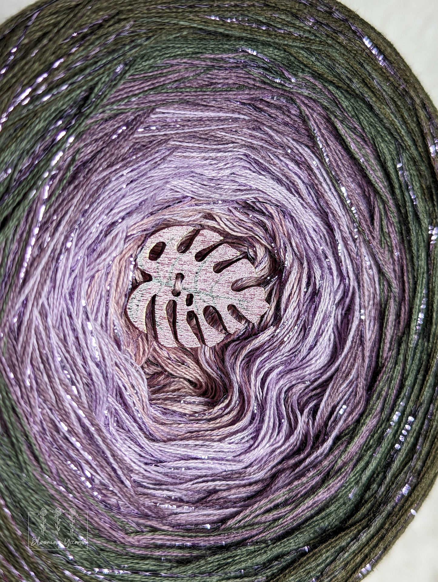Gradient ombre yarn cake, colour combination C252