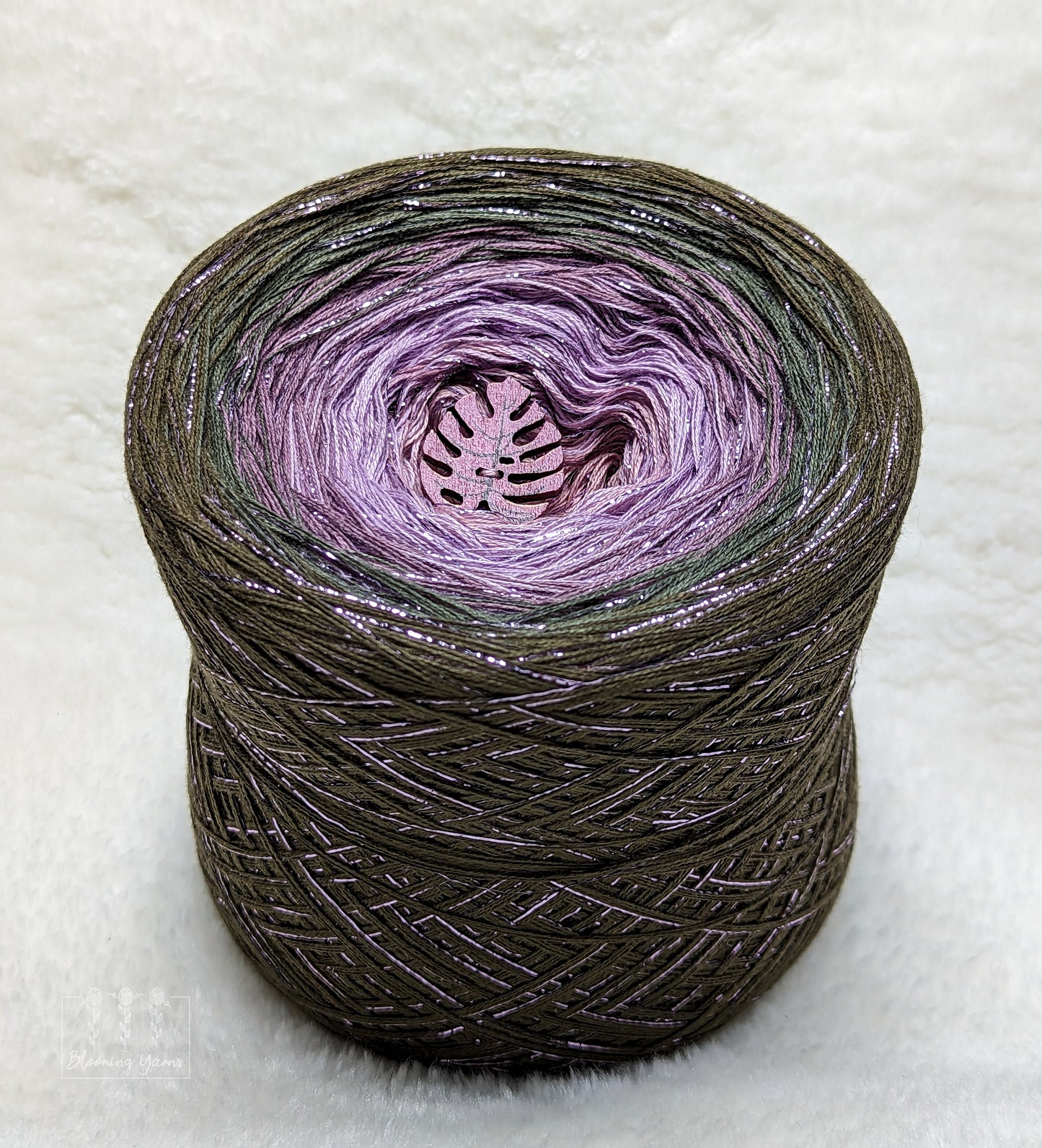 Gradient ombre yarn cake, colour combination C252