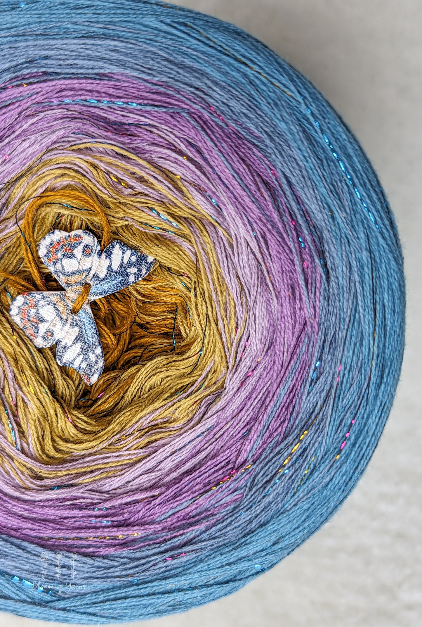 Gradient ombre yarn cake, colour combination C256