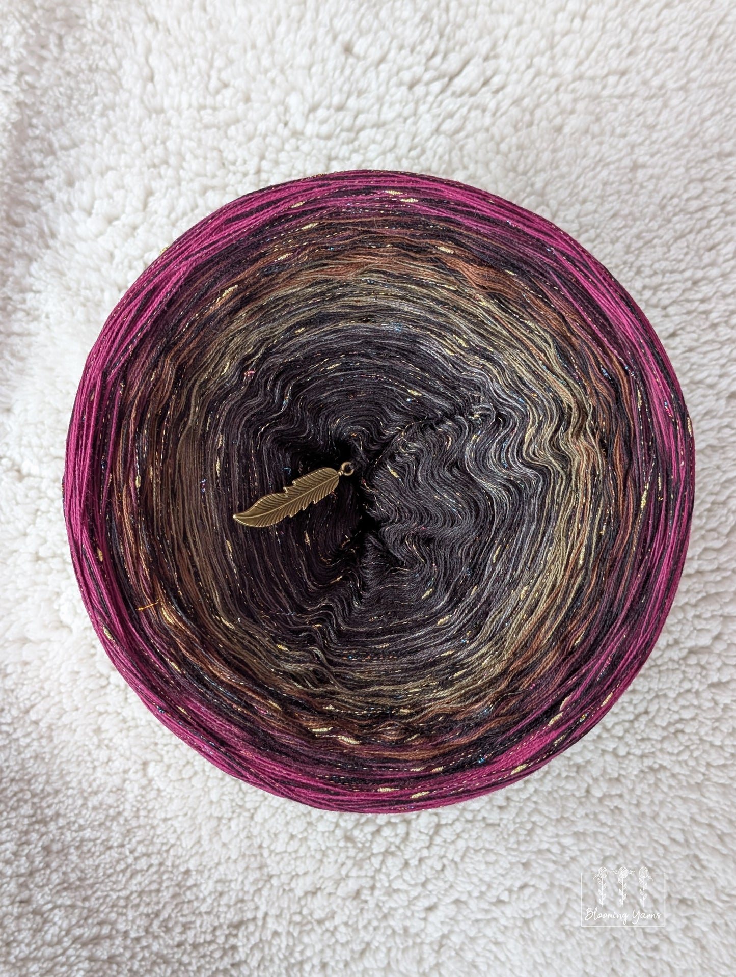 Gradient ombre yarn cake colour combination C432