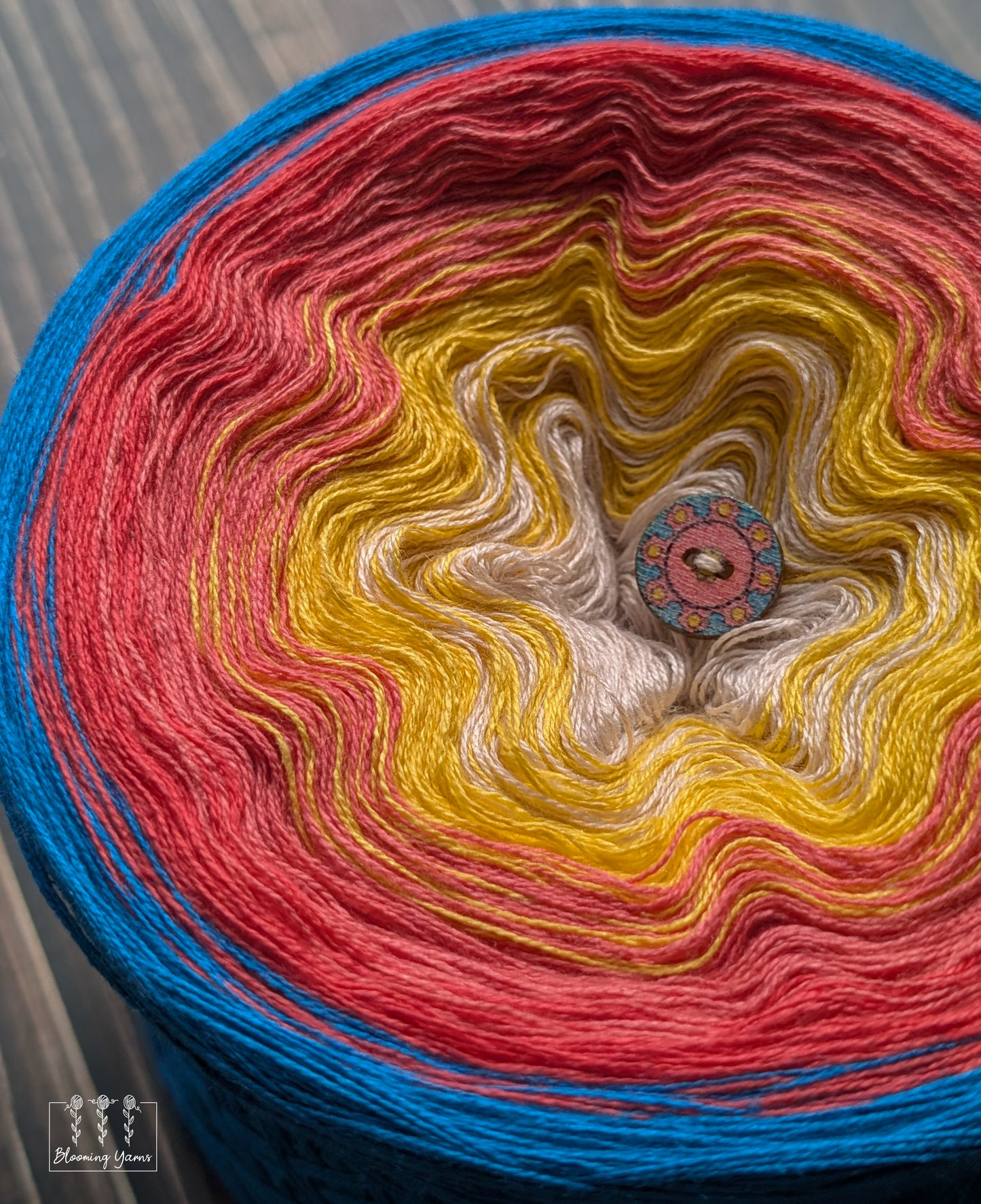 "Beach Day" gradient ombre yarn cake