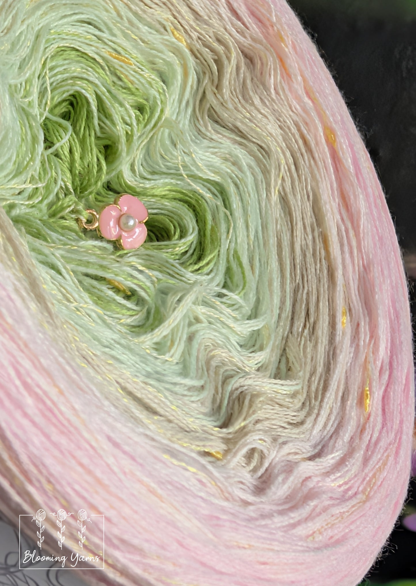 Gradient ombre yarn cake colour combination "Calla"
