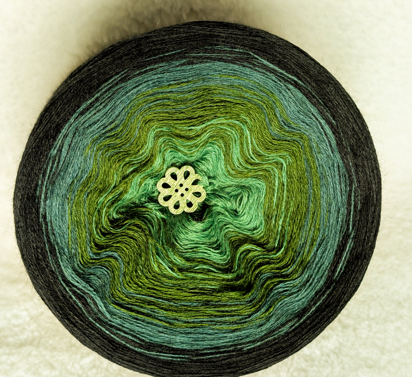 Gradient ombre yarn cake colour combination MA025