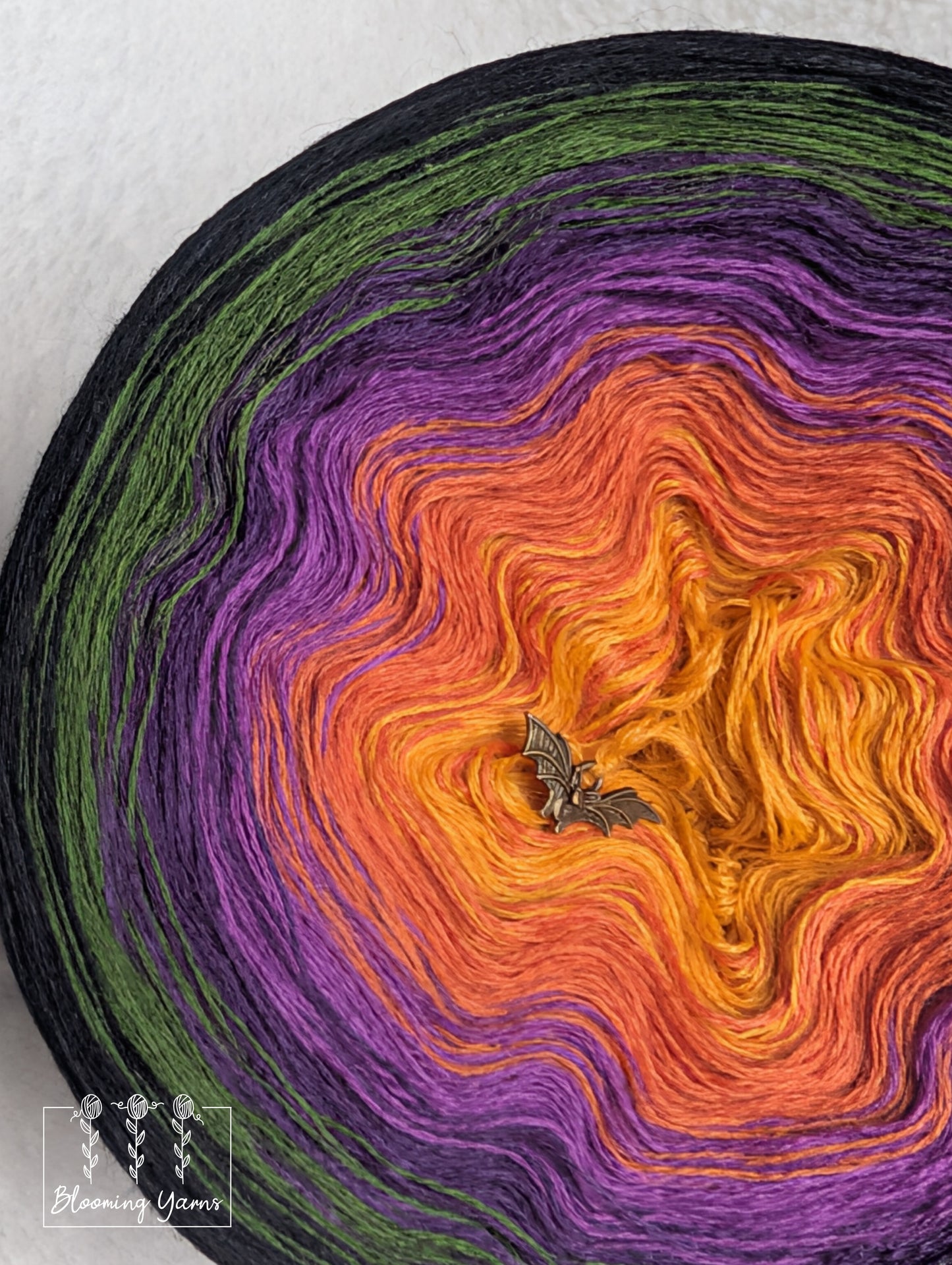 Gradient ombre yarn cake colour combination MA026