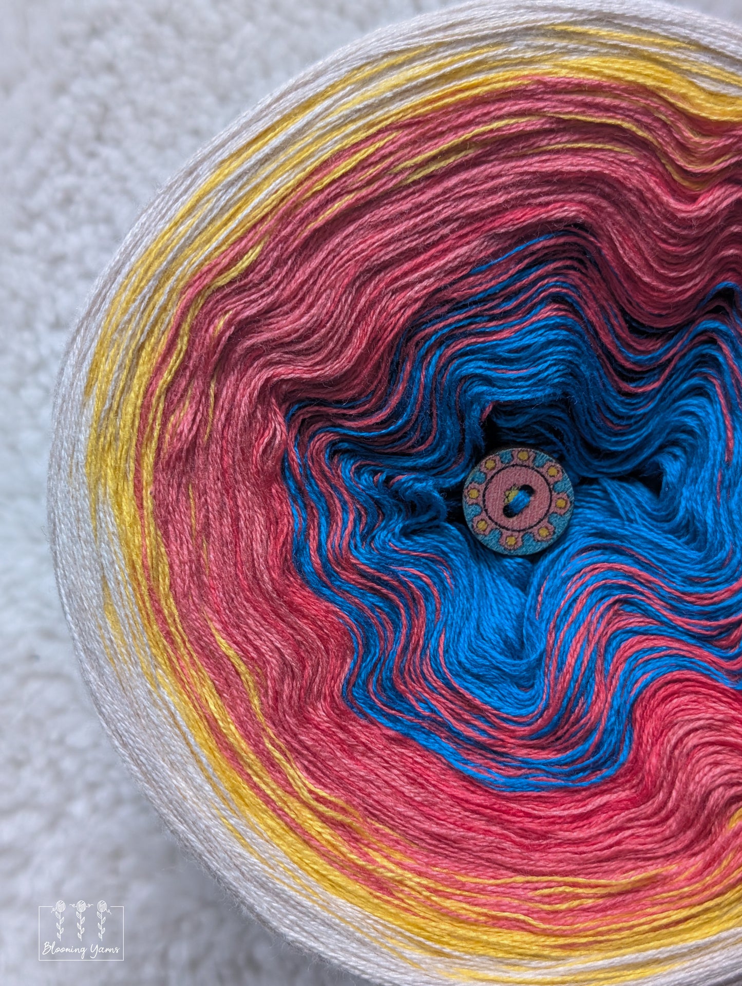 "Beach Day" gradient ombre yarn cake