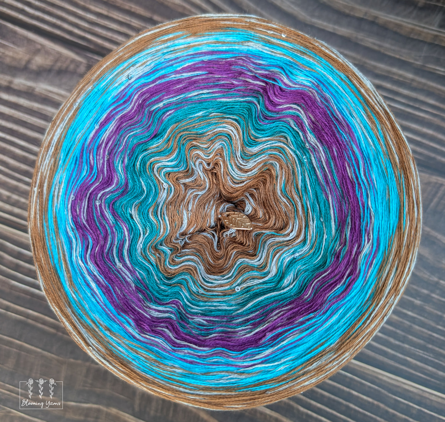 "Friendship Loops" gradient ombre yarn cake