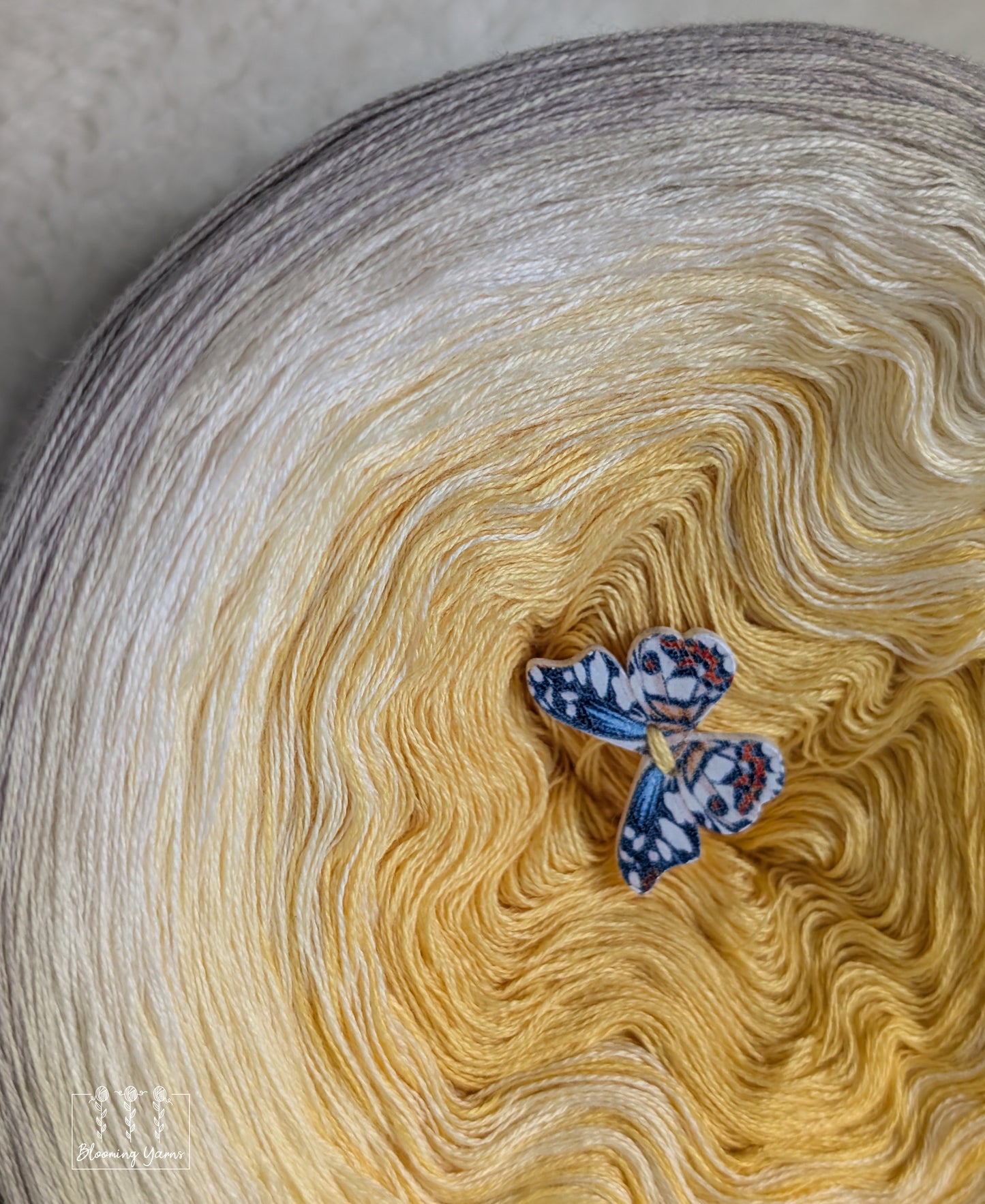 Gradient ombre yarn cake colour combination C422
