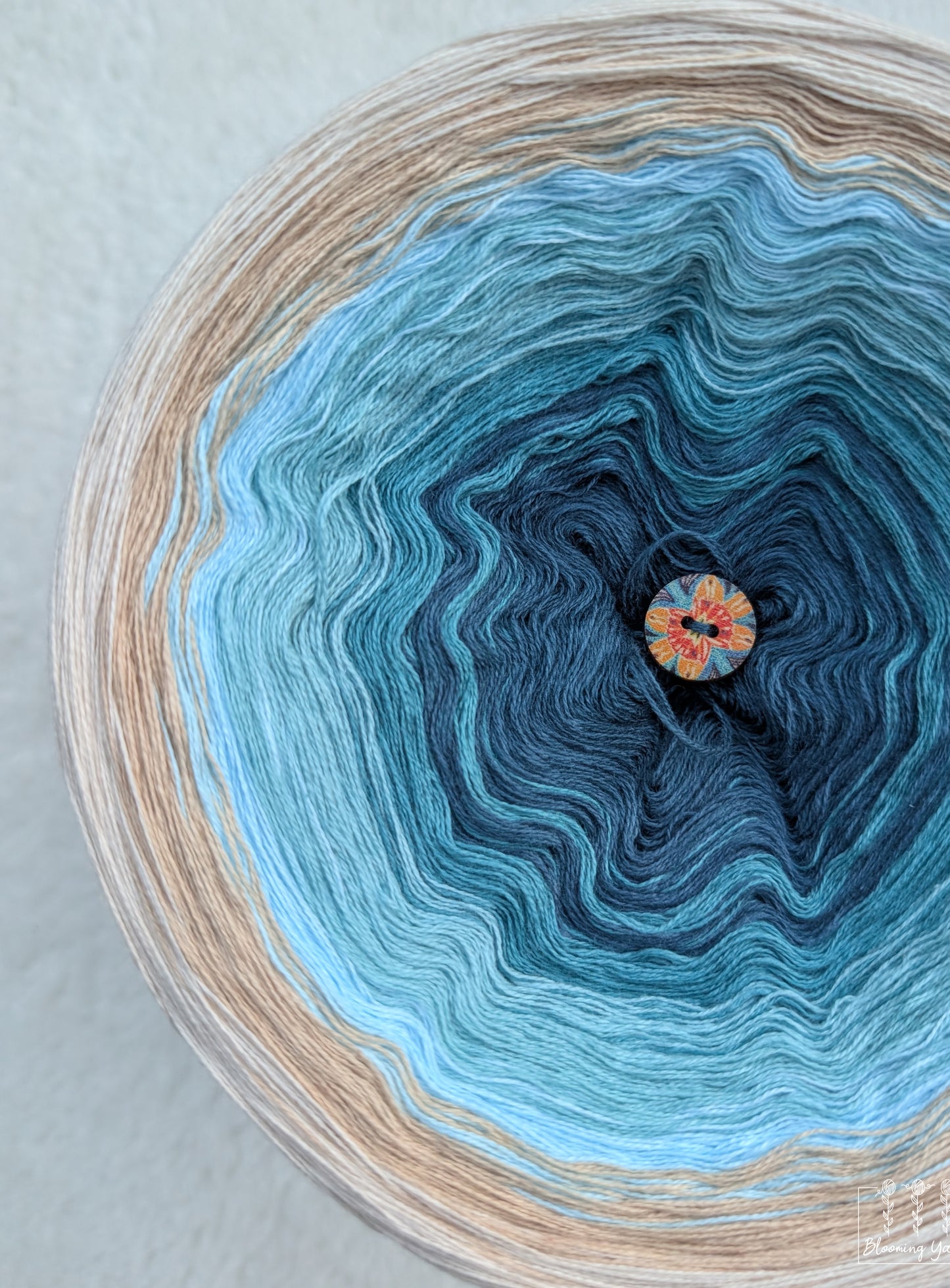 Gradient ombre yarn cake colour combination C412