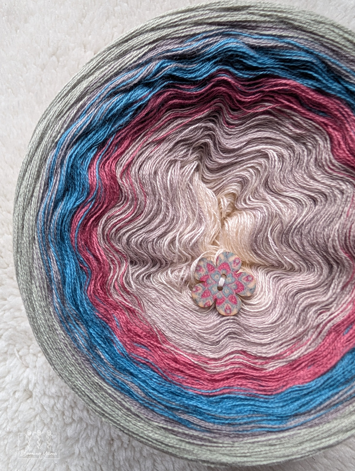"Weathered Garden" gradient ombre yarn cake
