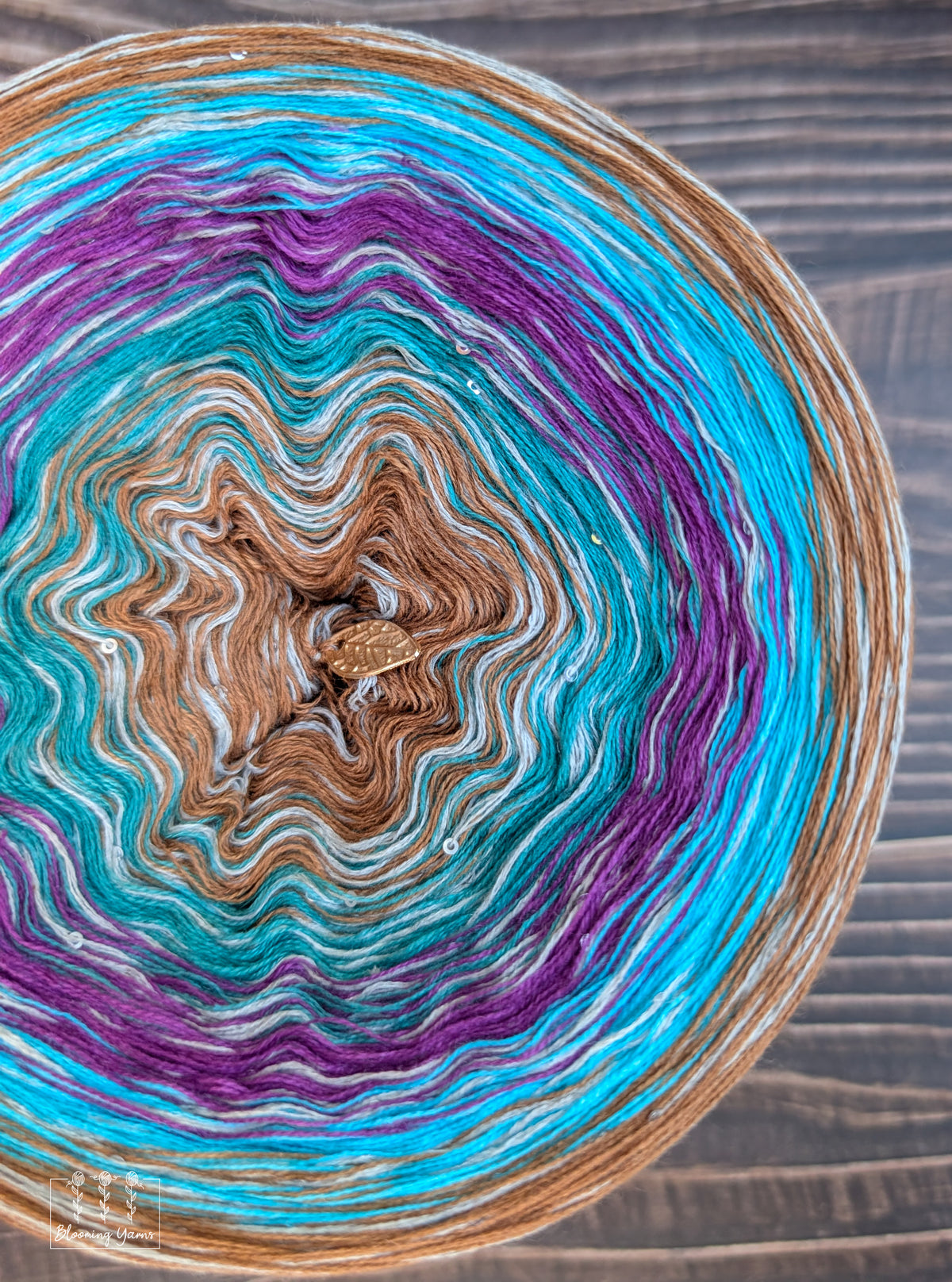 "Friendship Loops" gradient ombre yarn cake