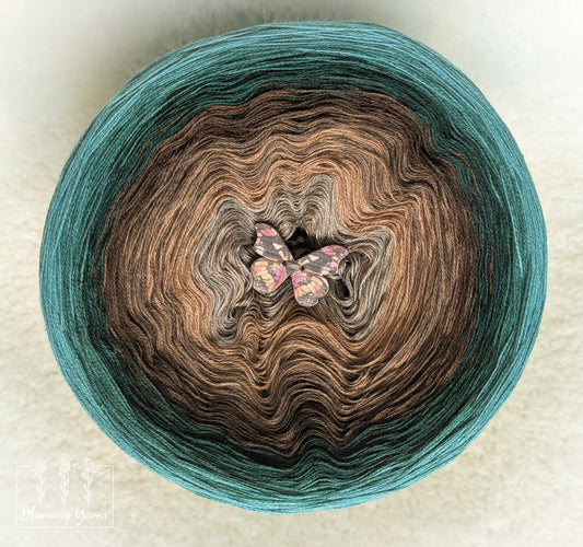 Gradient ombre yarn cake colour combination C401 "Dreamscape"