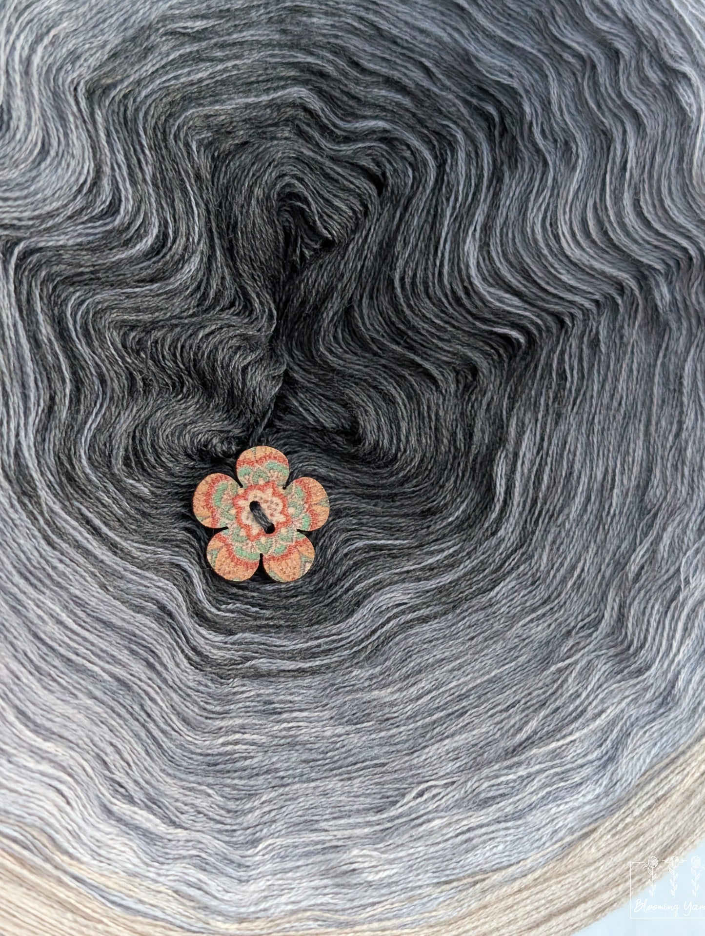 Gradient ombre yarn cake colour combination C413