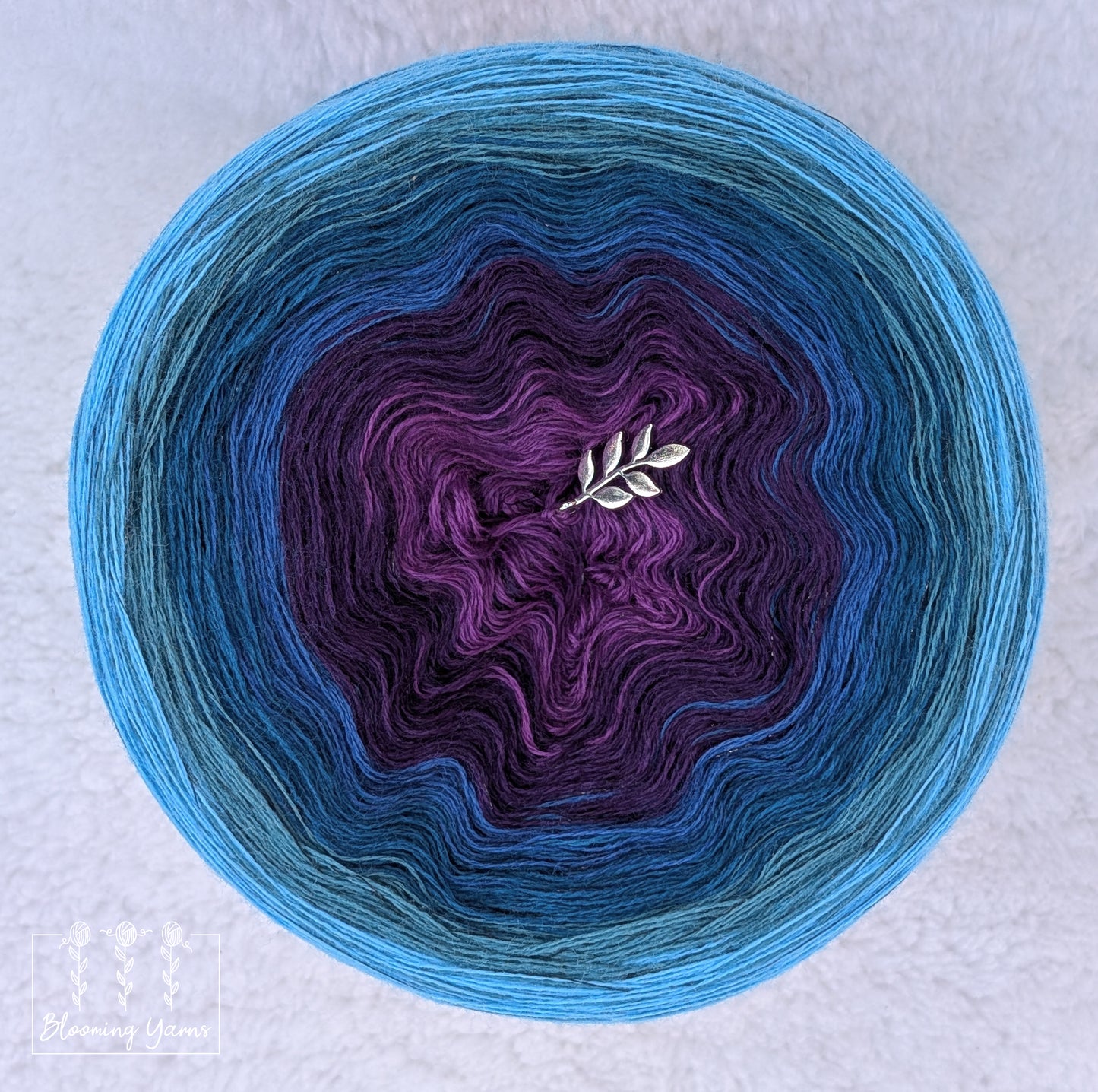 Gradient ombre yarn cake colour combination MA028