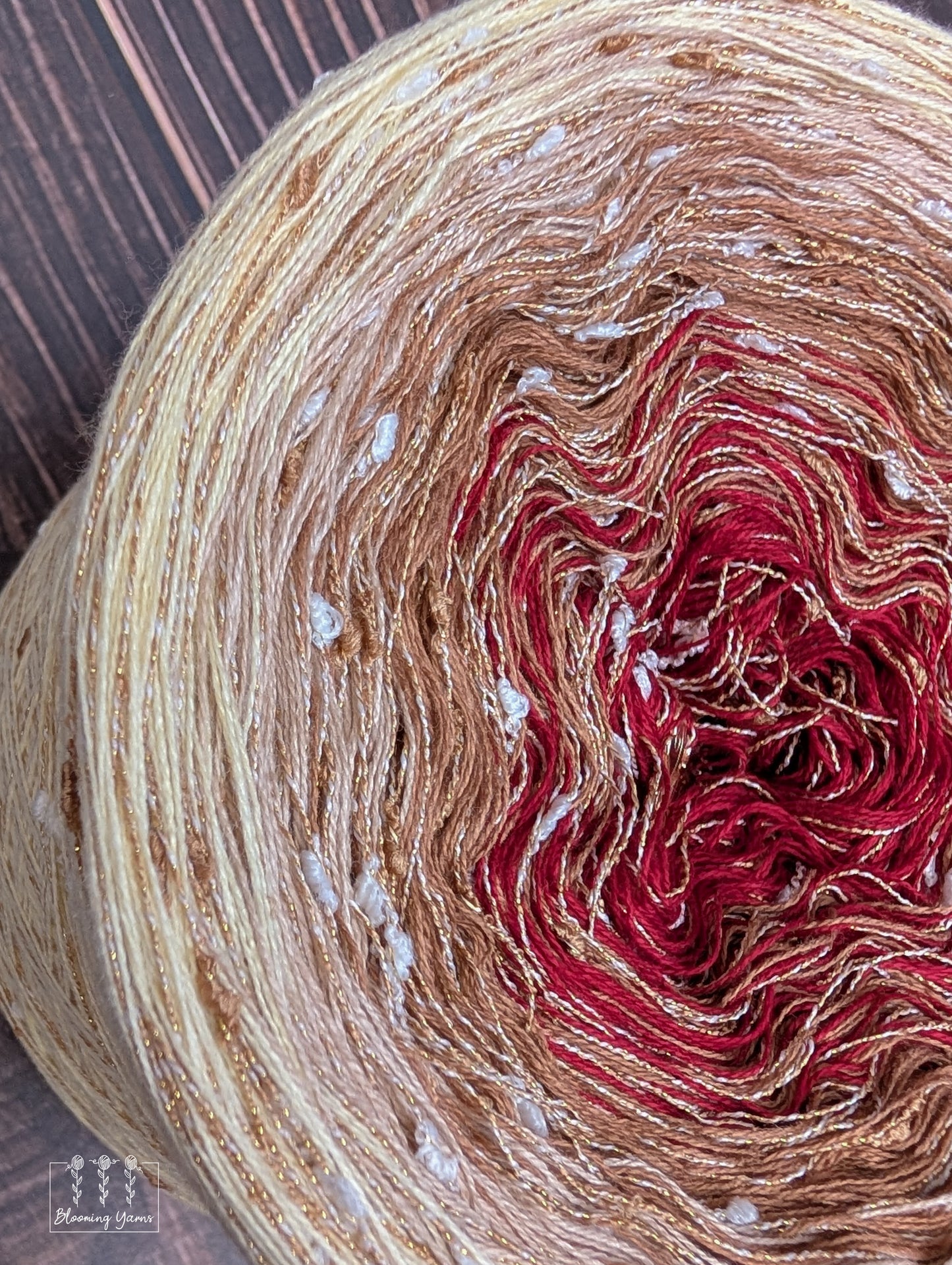 "Mountain Creme" gradient ombre yarn cake colour combination