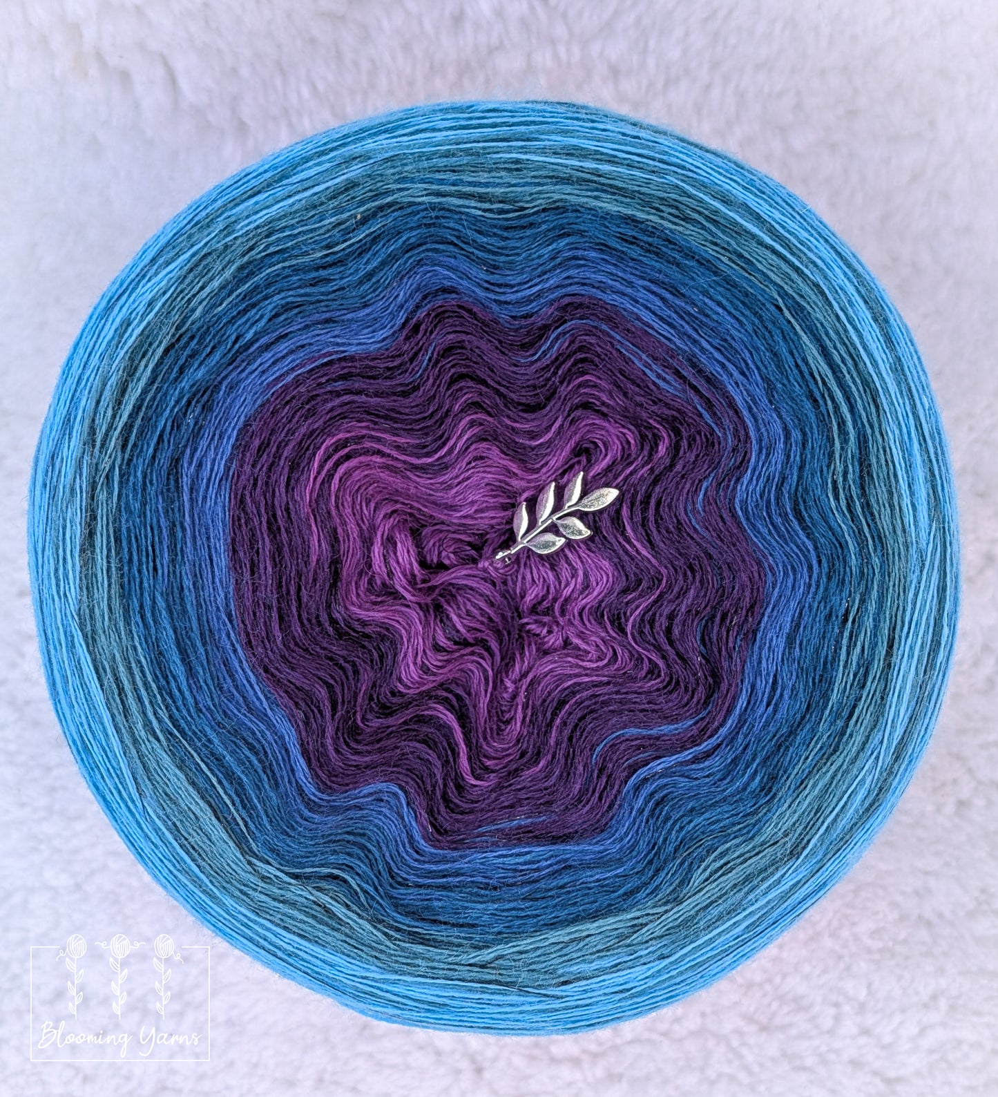 Gradient ombre yarn cake colour combination MA028