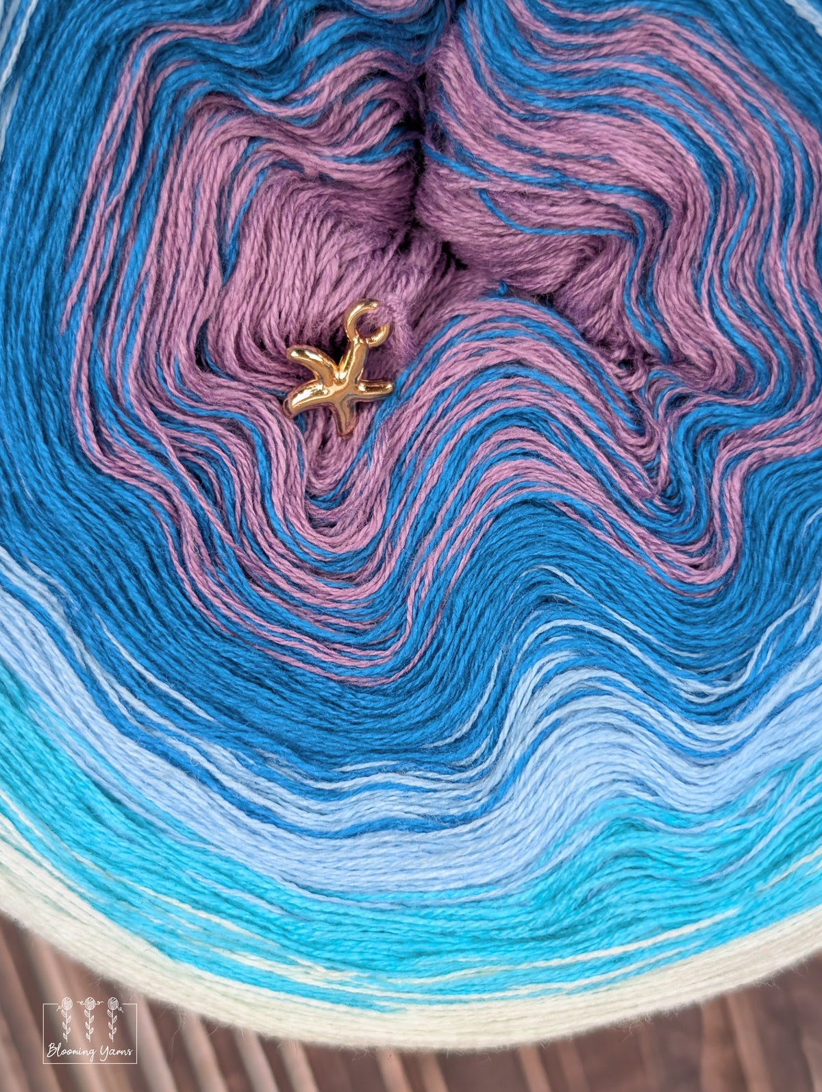 "Loch of Tranquility" gradient ombre yarn cake