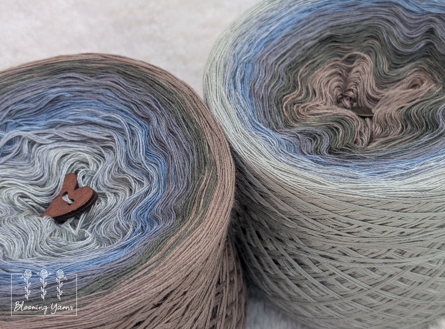 Gradient ombre yarn cake colour combination C400 "Mountain Mist"