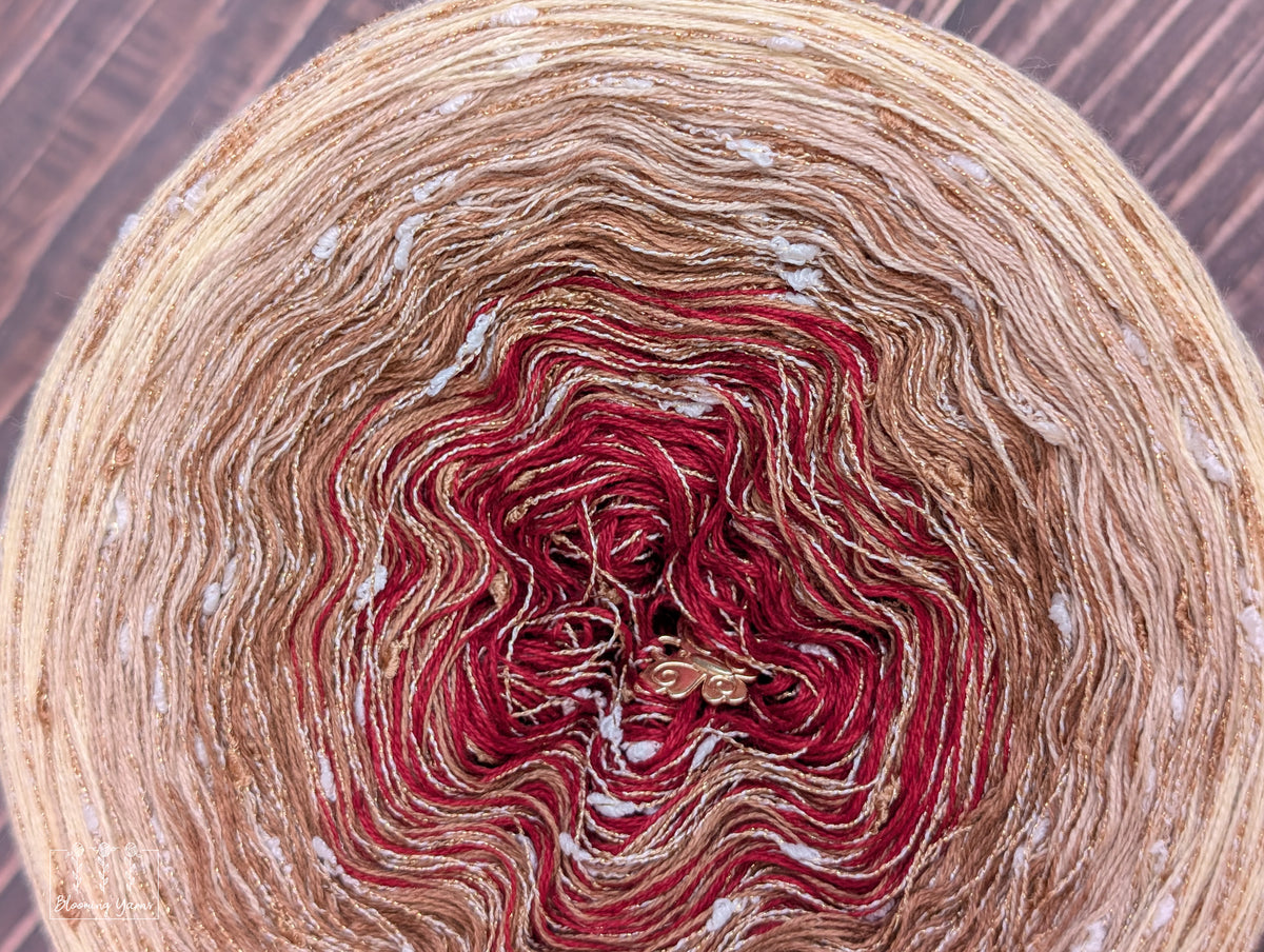 "Mountain Creme" gradient ombre yarn cake colour combination