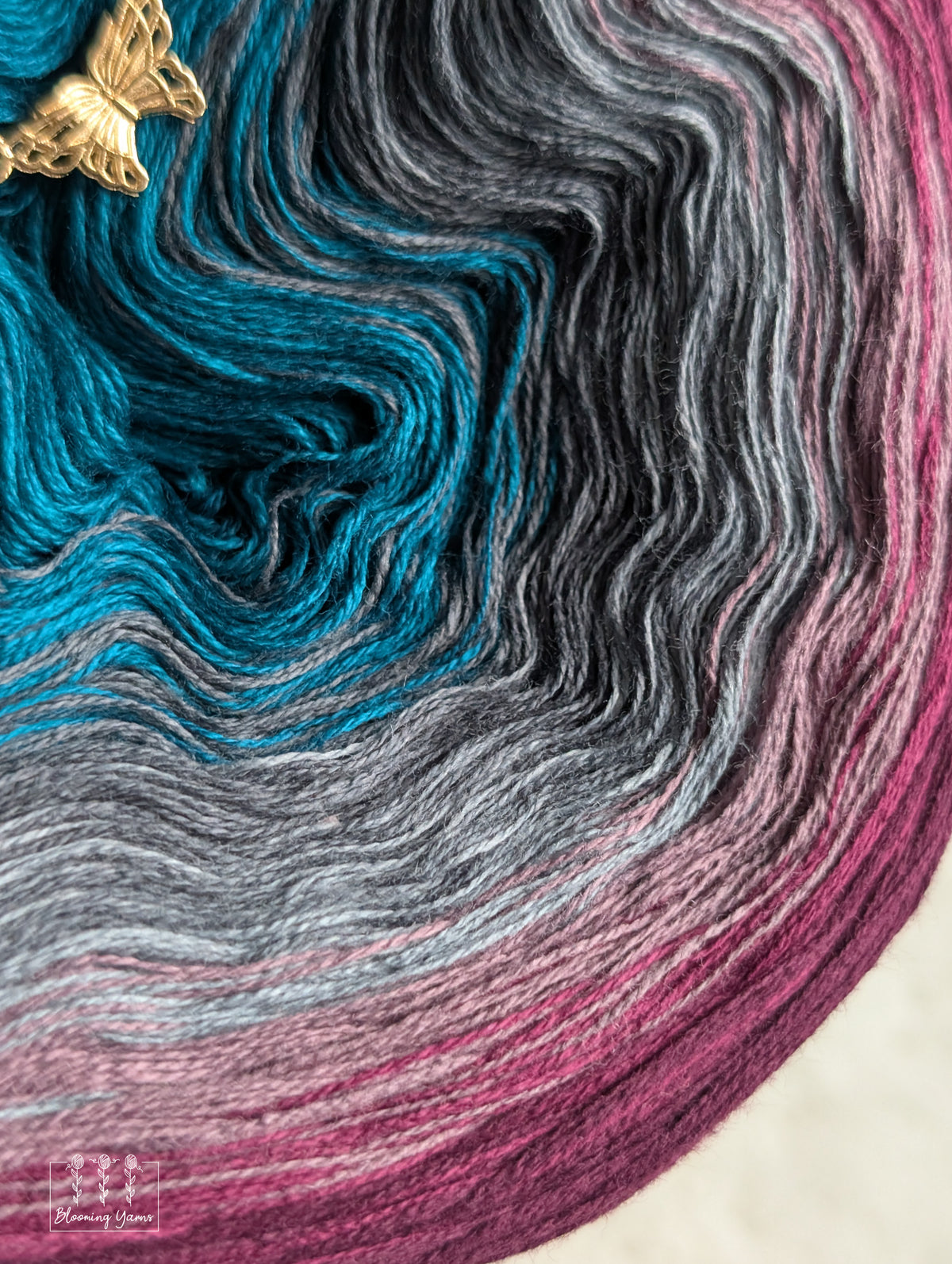 Gradient ombre yarn cake colour combination C433 " Misty Berry"