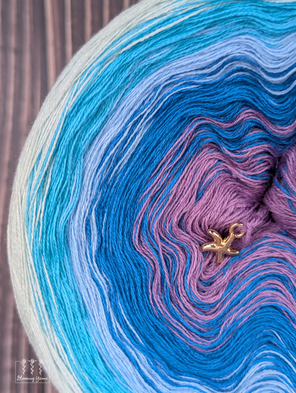 "Loch of Tranquility" gradient ombre yarn cake