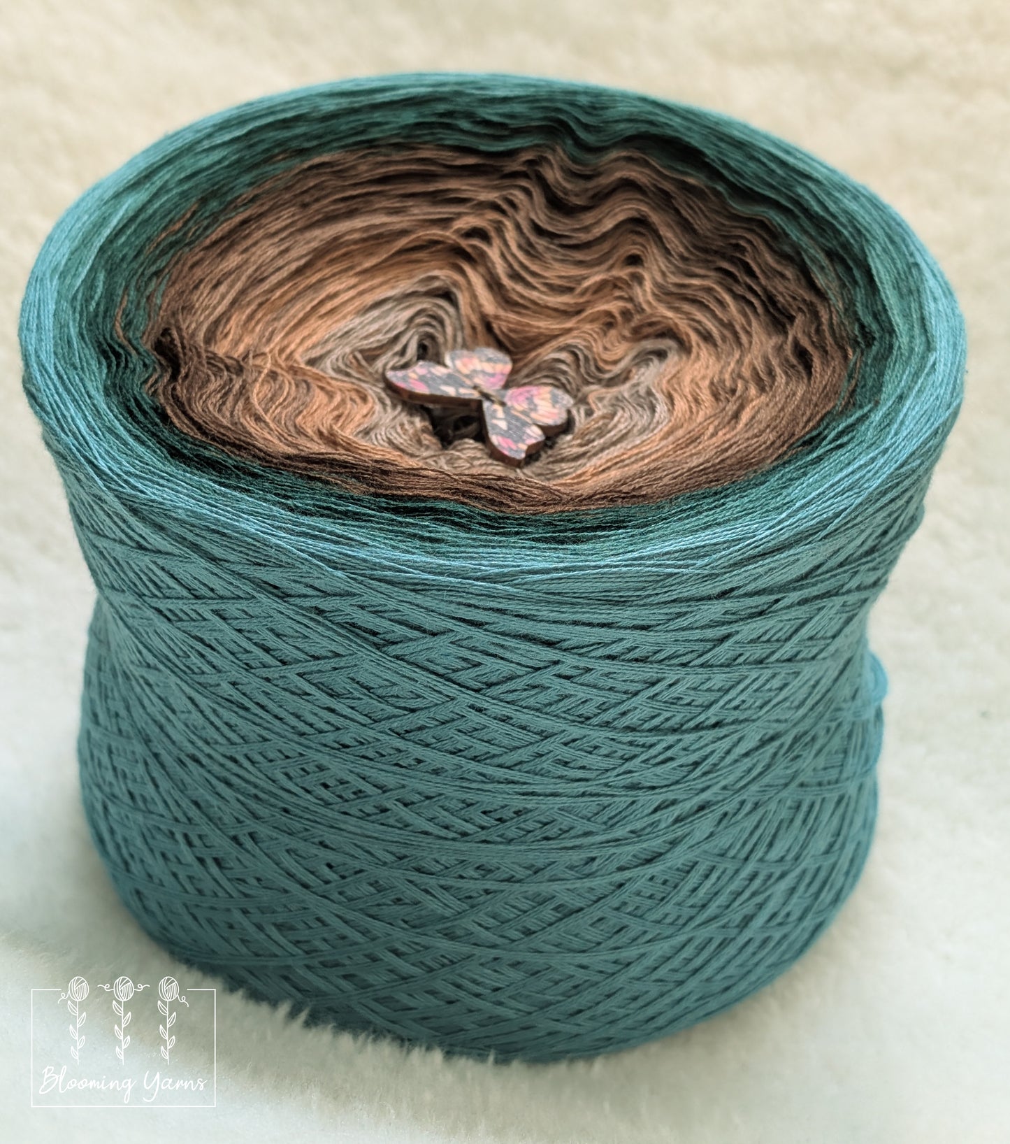 Gradient ombre yarn cake colour combination C401 "Dreamscape"