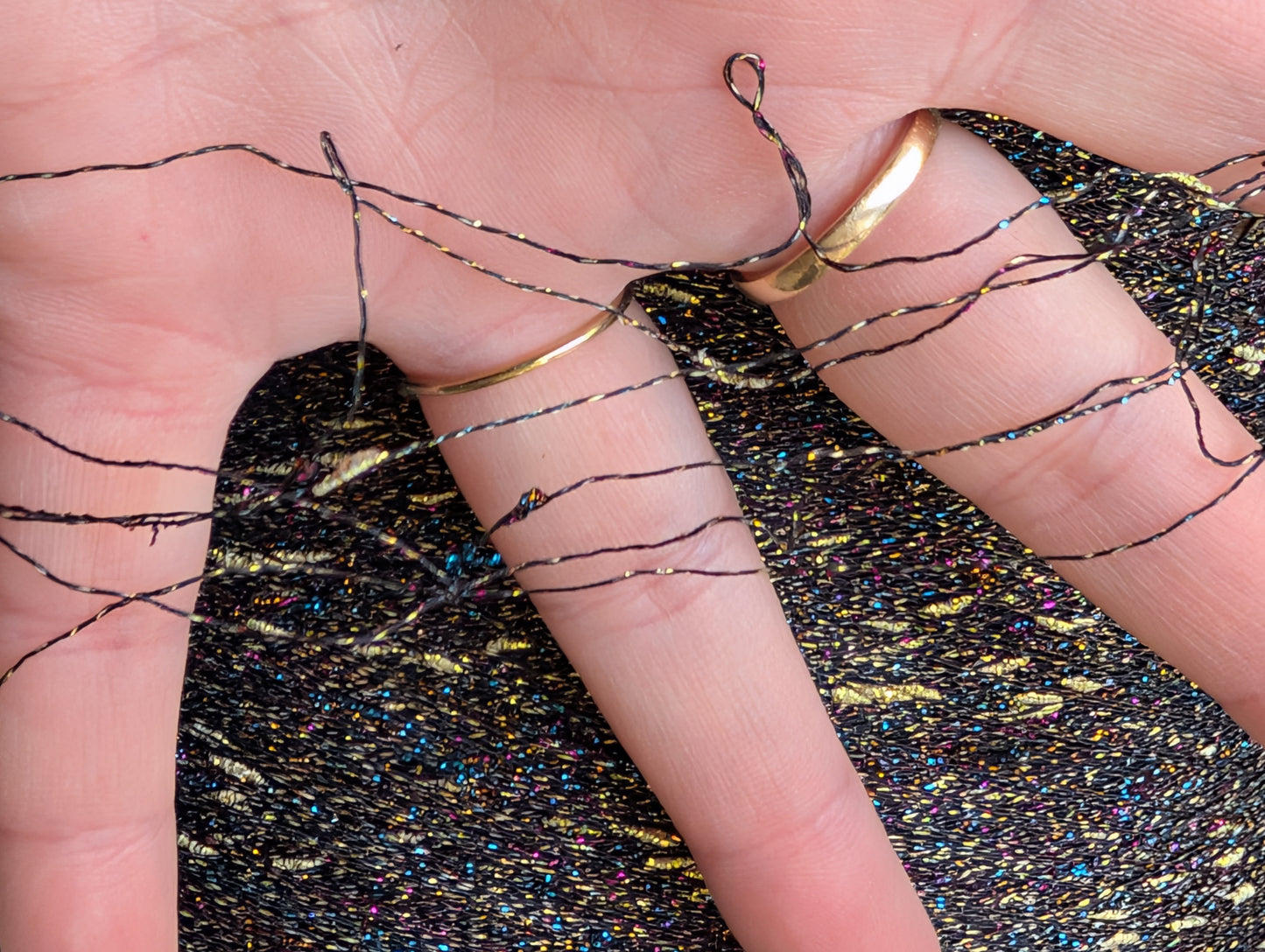 knot threads