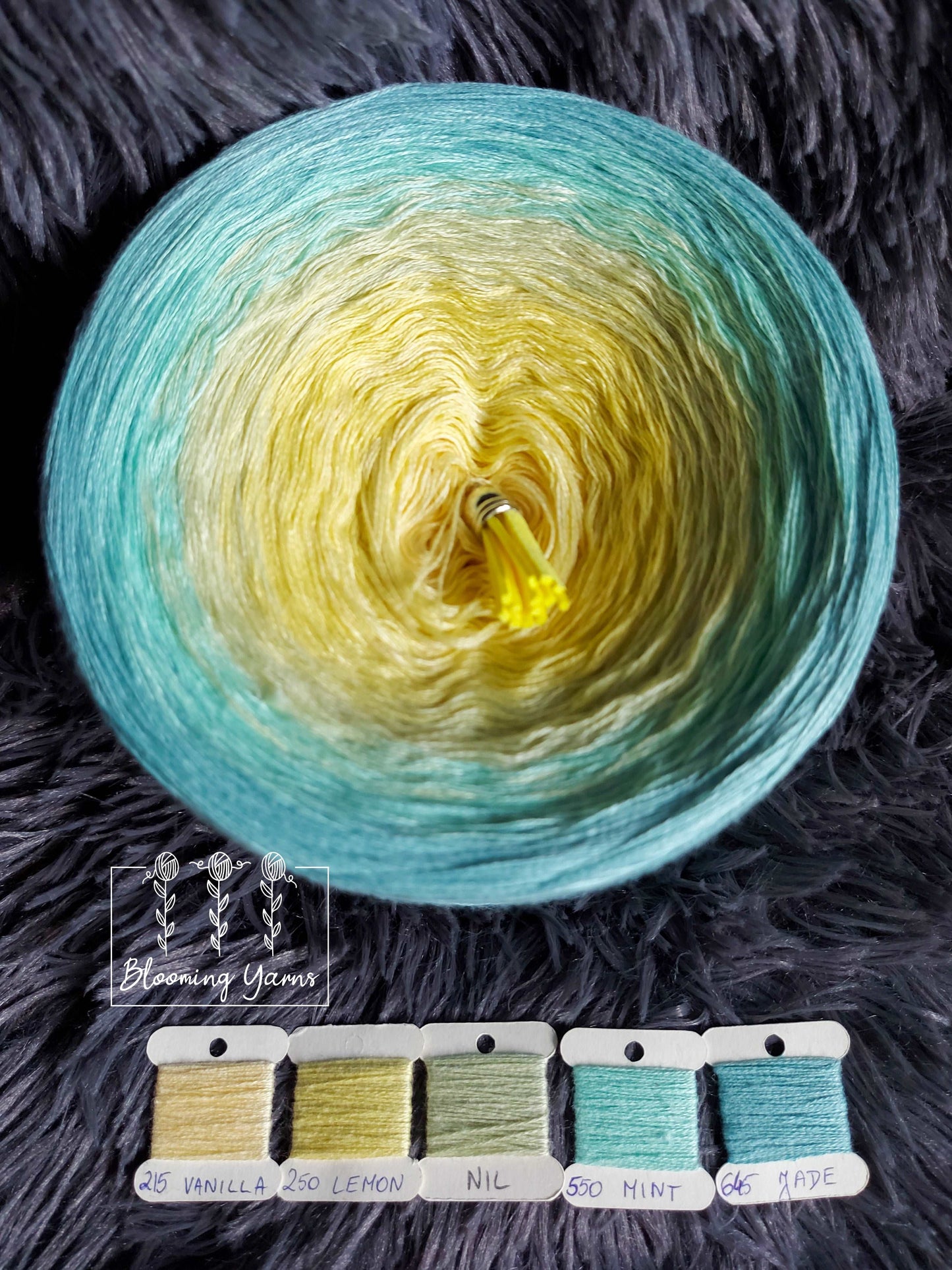 Gradient ombre yarn cake, colour combination C059